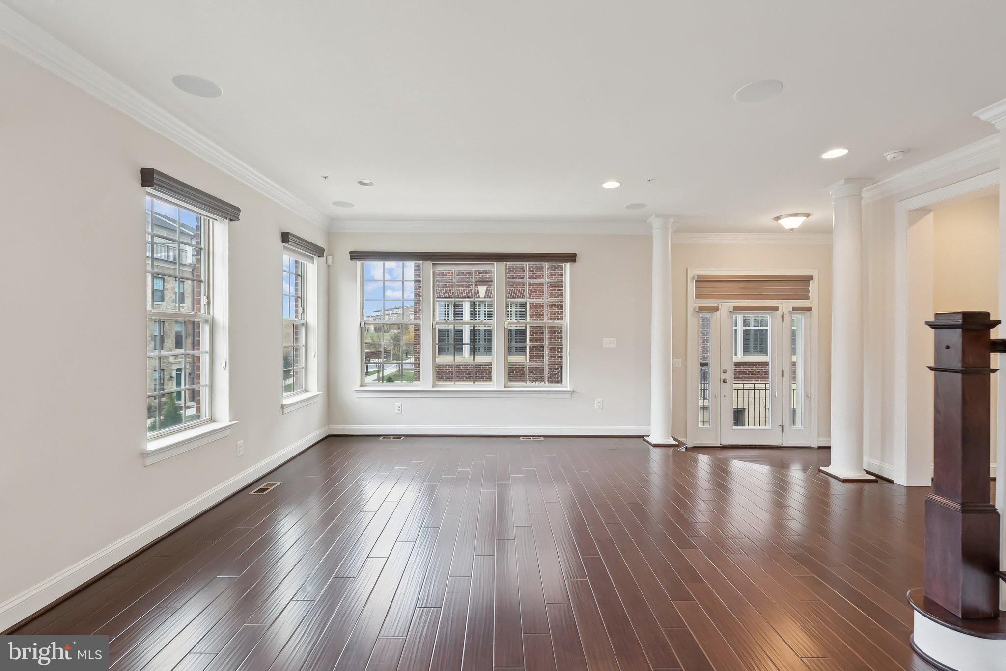 POTOMAC OVERLOOK CONDO - Residential