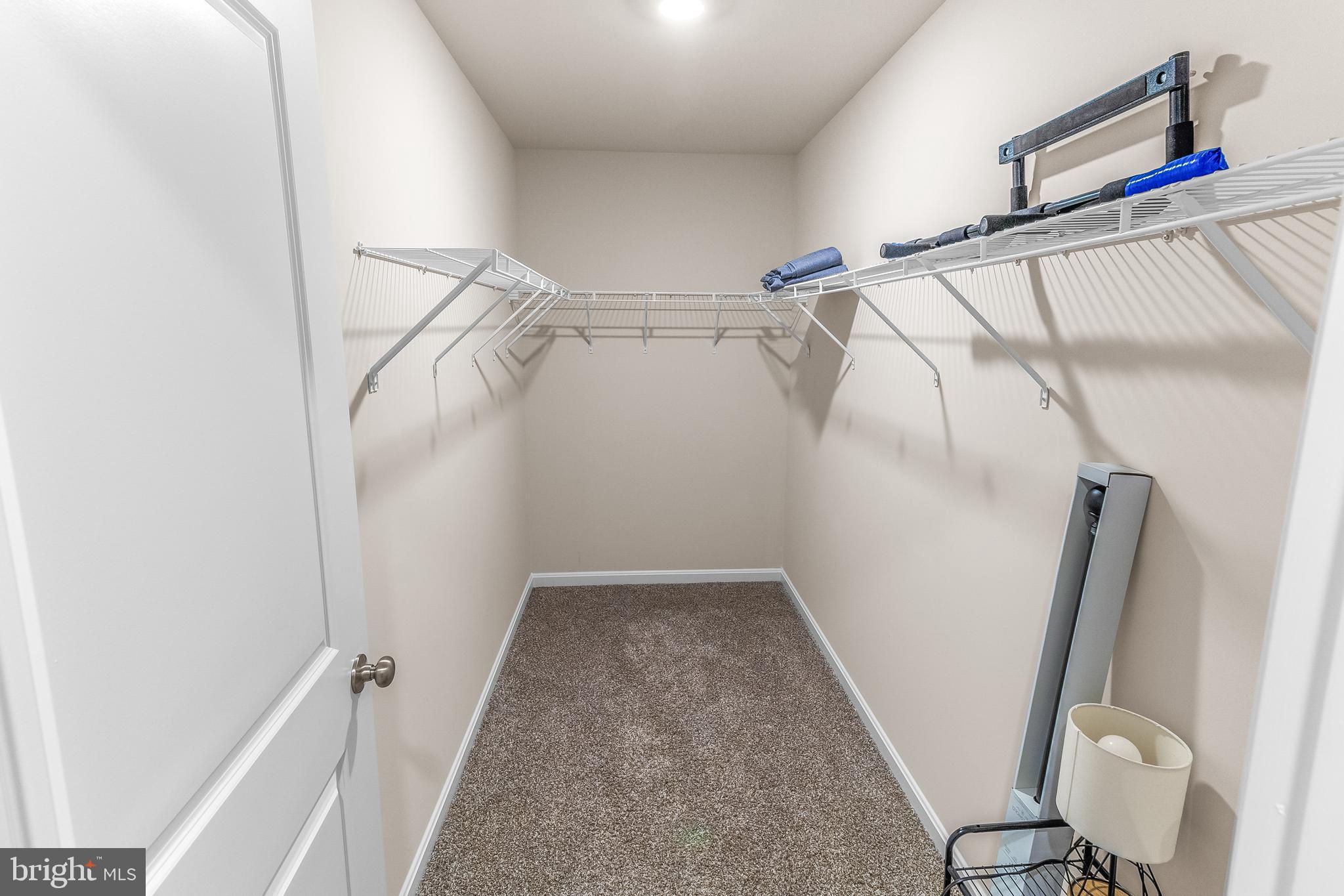 RED HILL - Residential