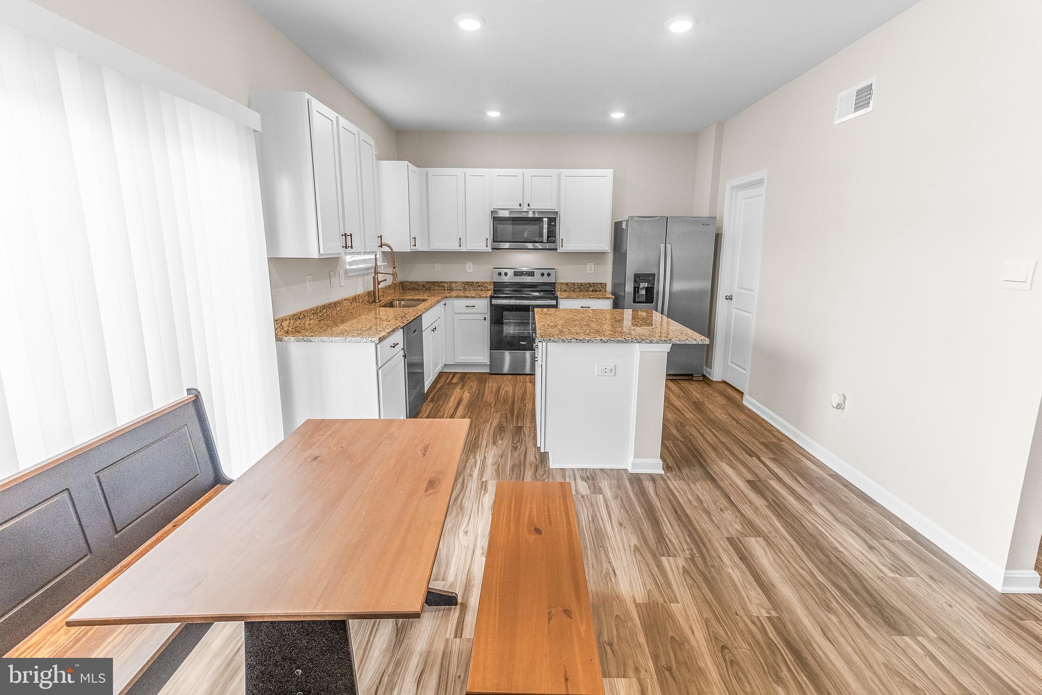 RED HILL - Residential