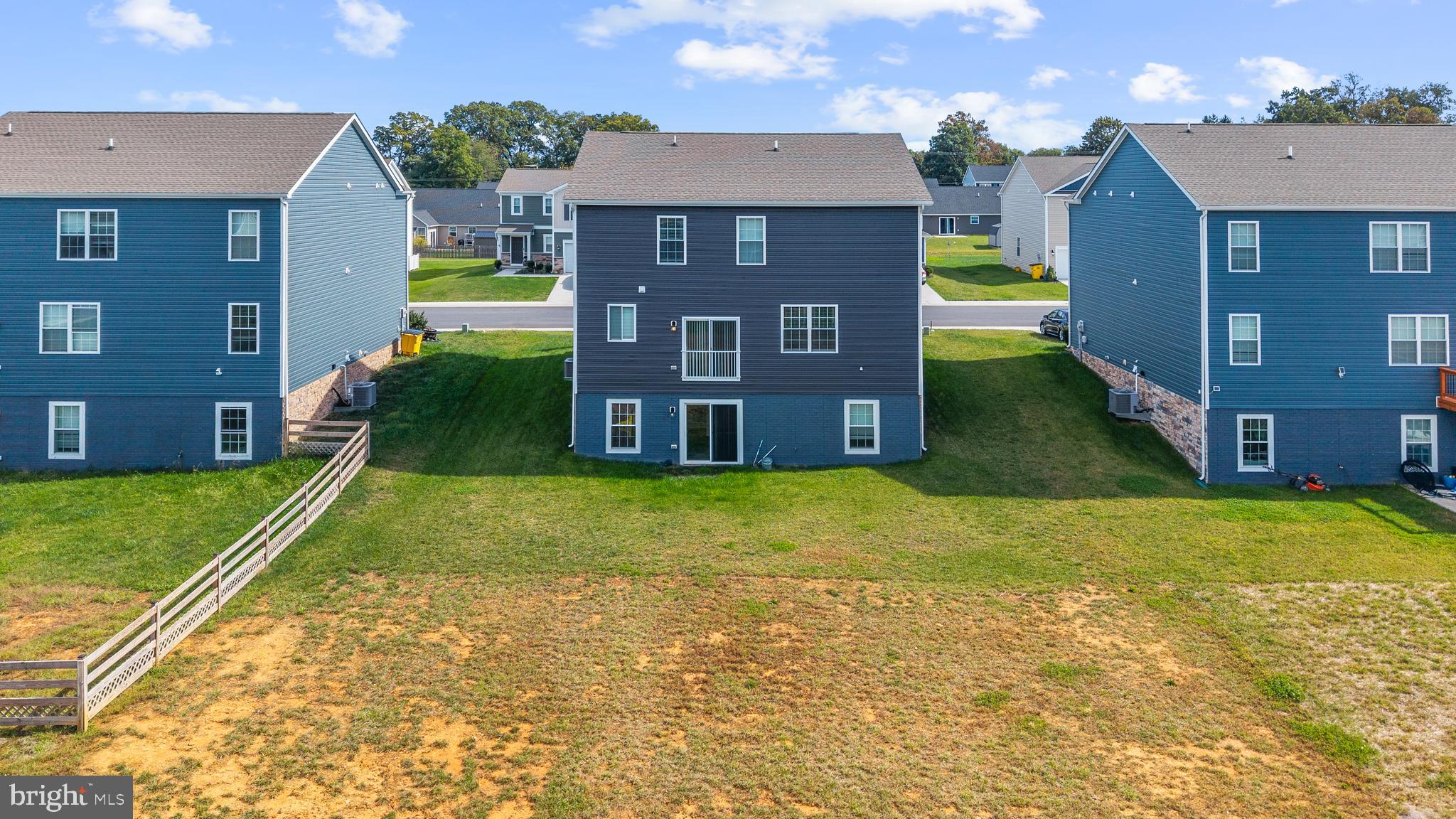 RED HILL - Residential