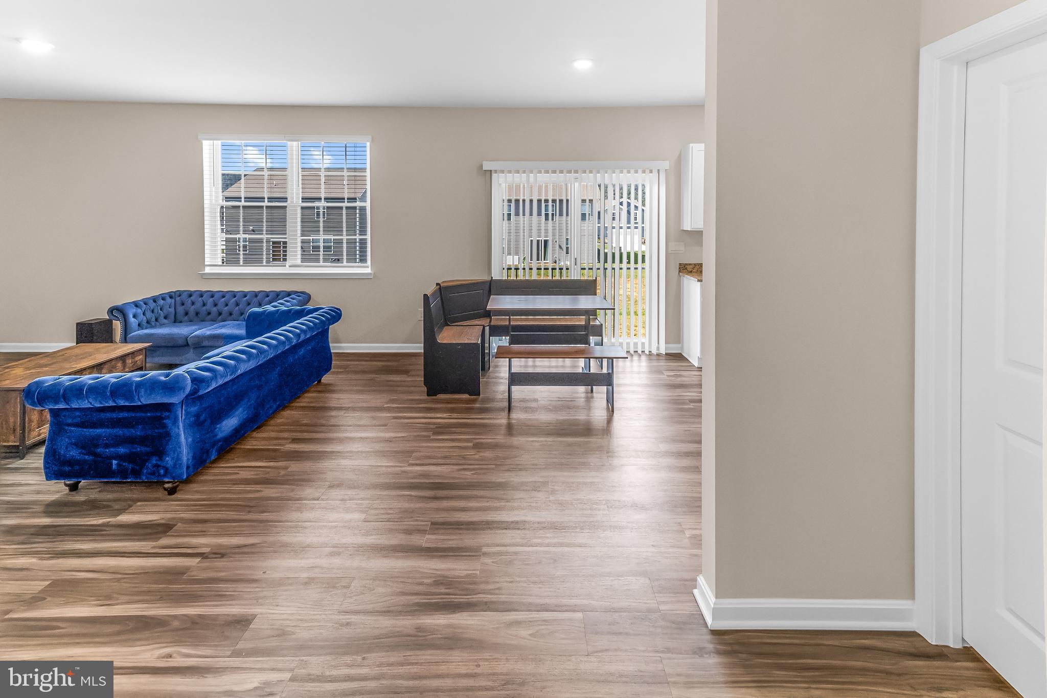 RED HILL - Residential