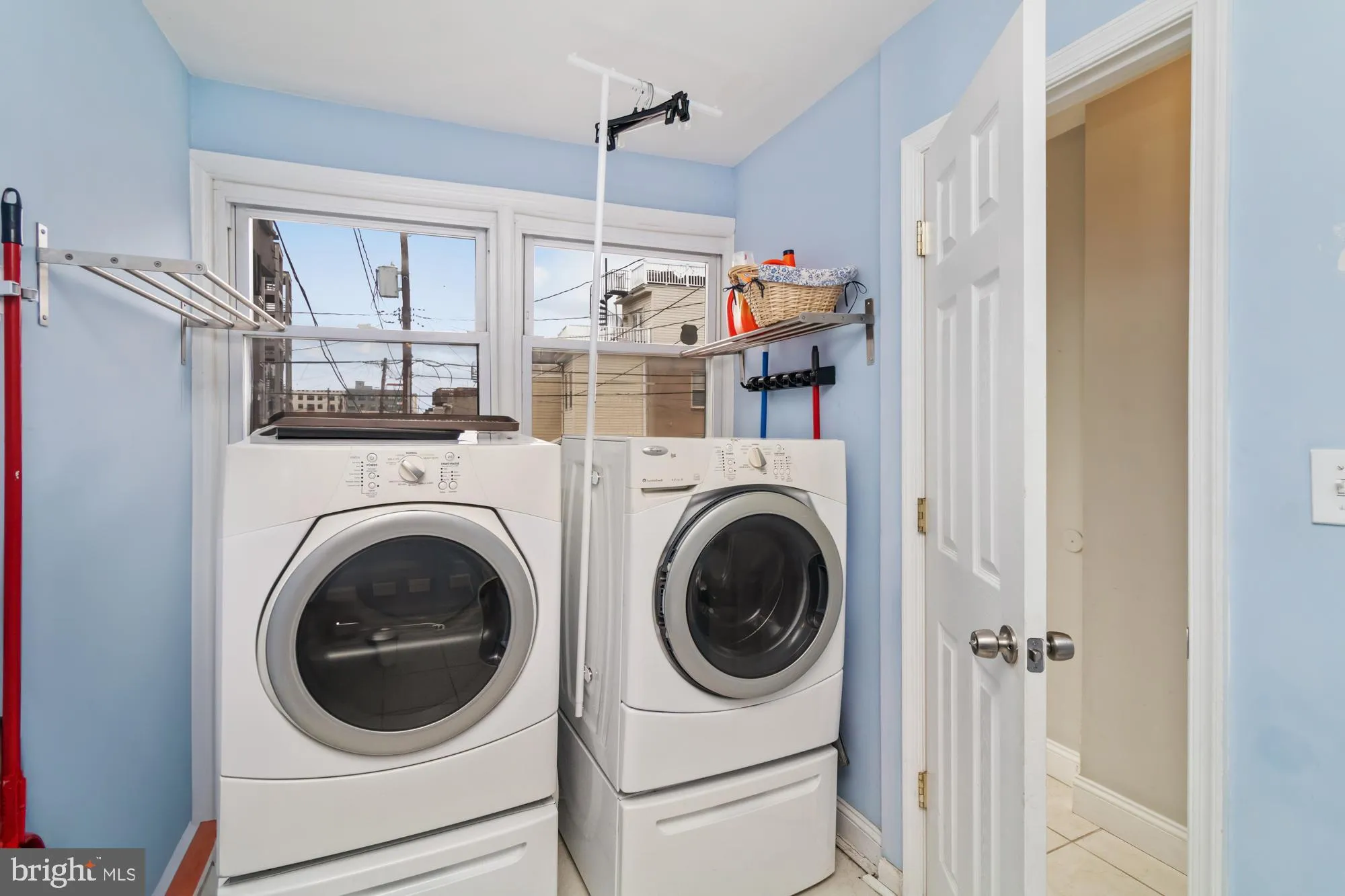 Baltimore, Maryland 21230, United States, 3 Bedrooms Bedrooms, ,4 BathroomsBathrooms,Residential,Active,88973