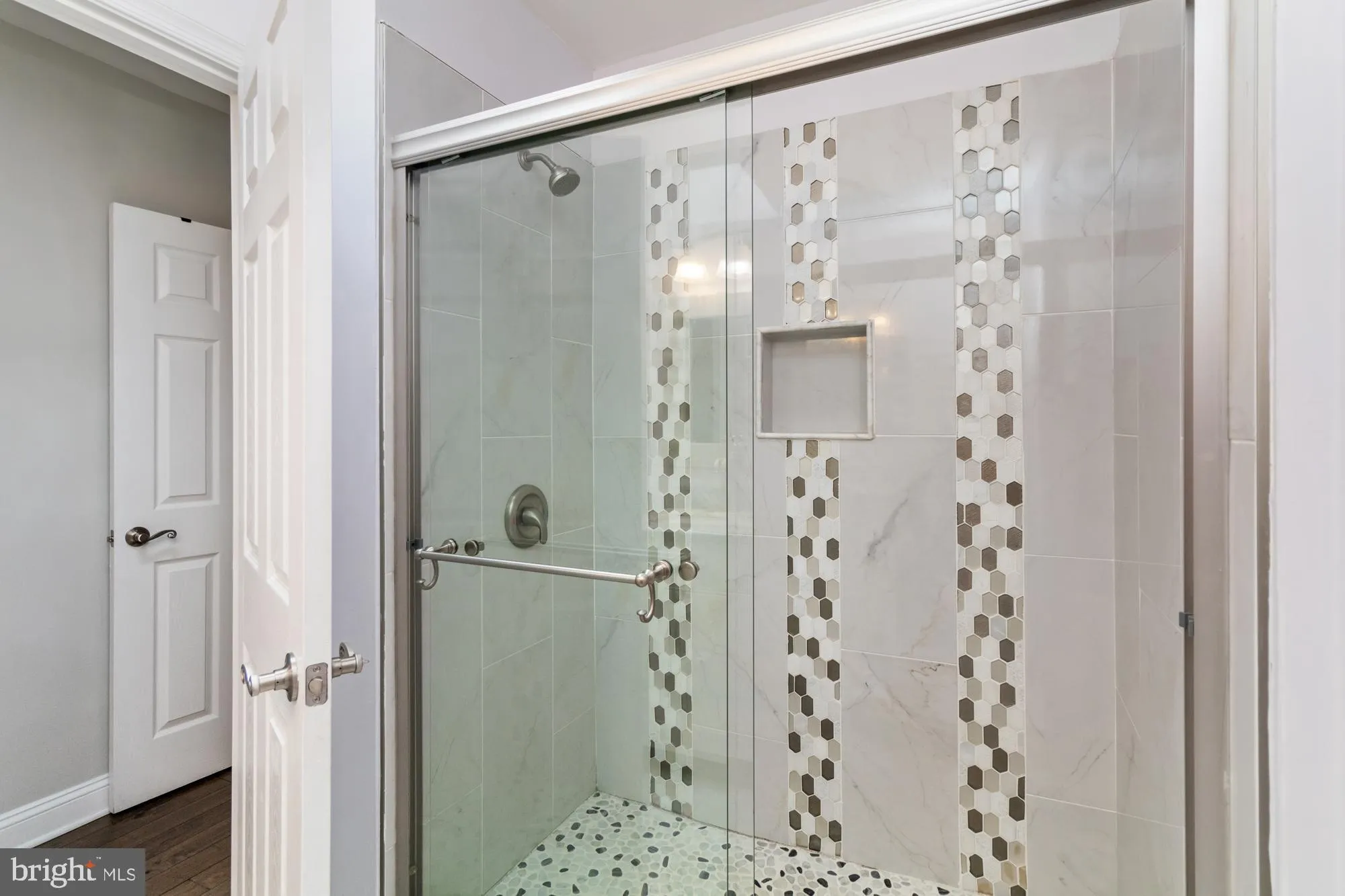 Baltimore, Maryland 21230, United States, 3 Bedrooms Bedrooms, ,4 BathroomsBathrooms,Residential,Active,88973