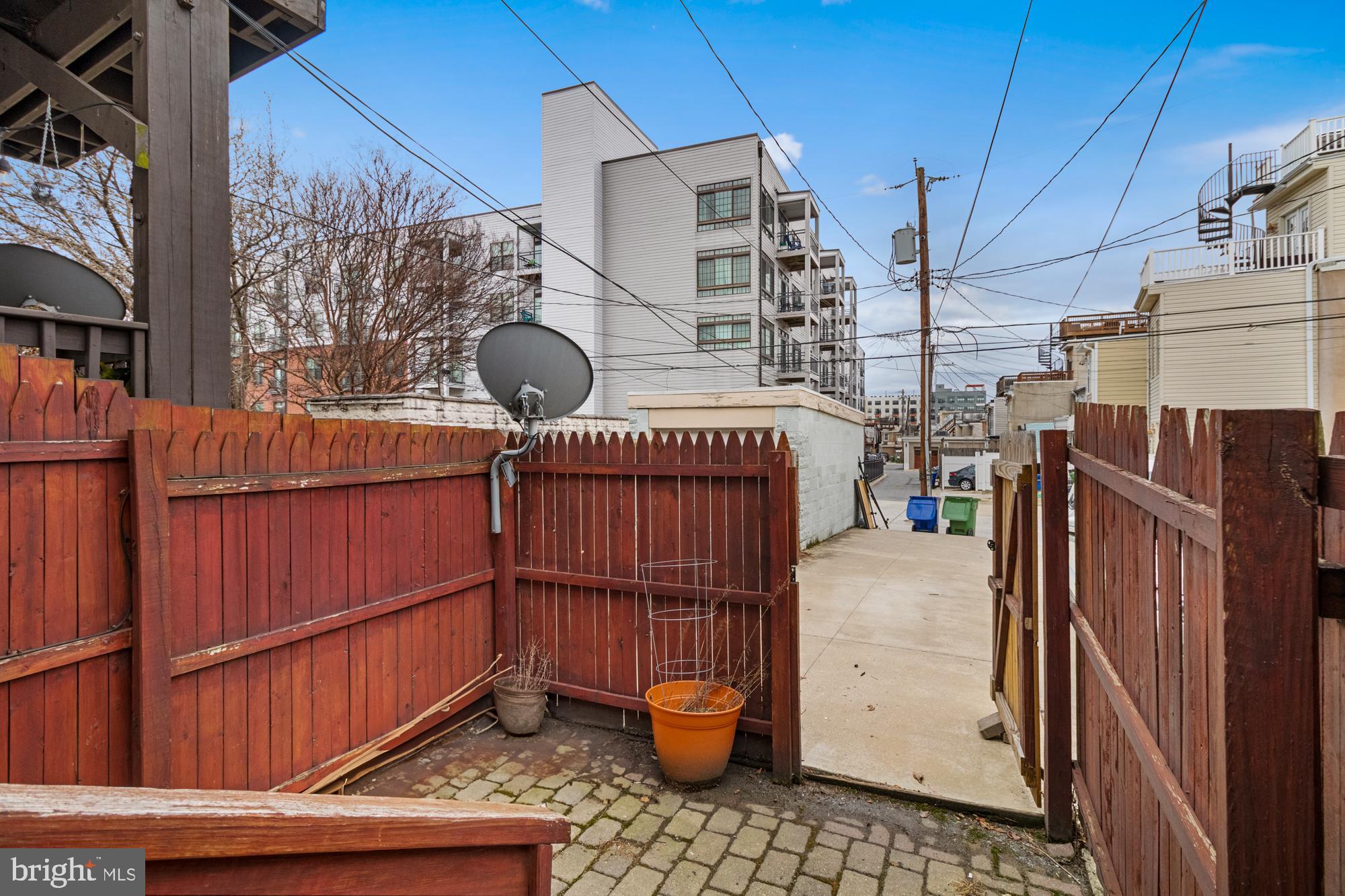 FEDERAL HILL HISTORIC DISTRICT - Residential Lease