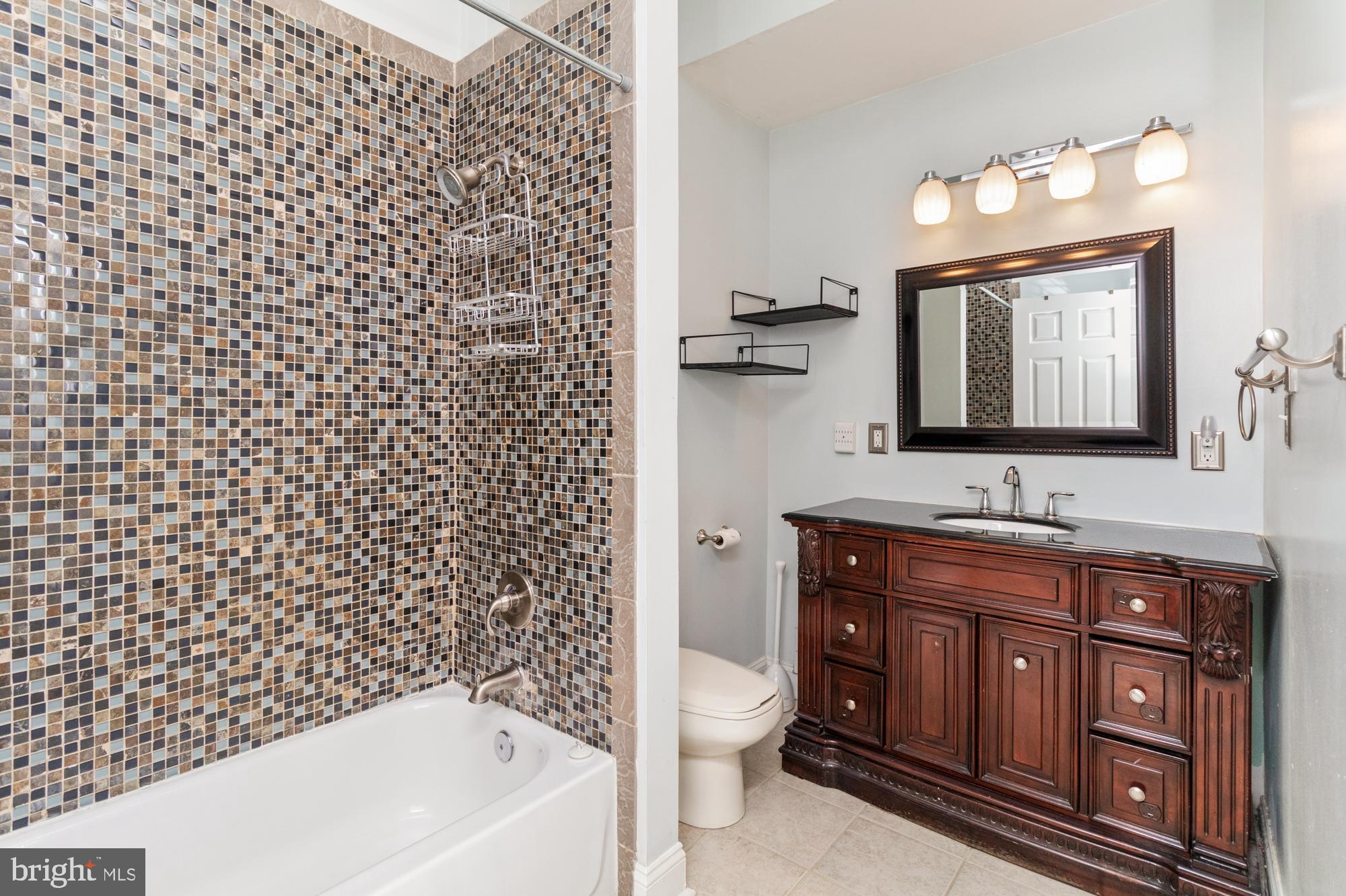 FEDERAL HILL HISTORIC DISTRICT - Residential Lease
