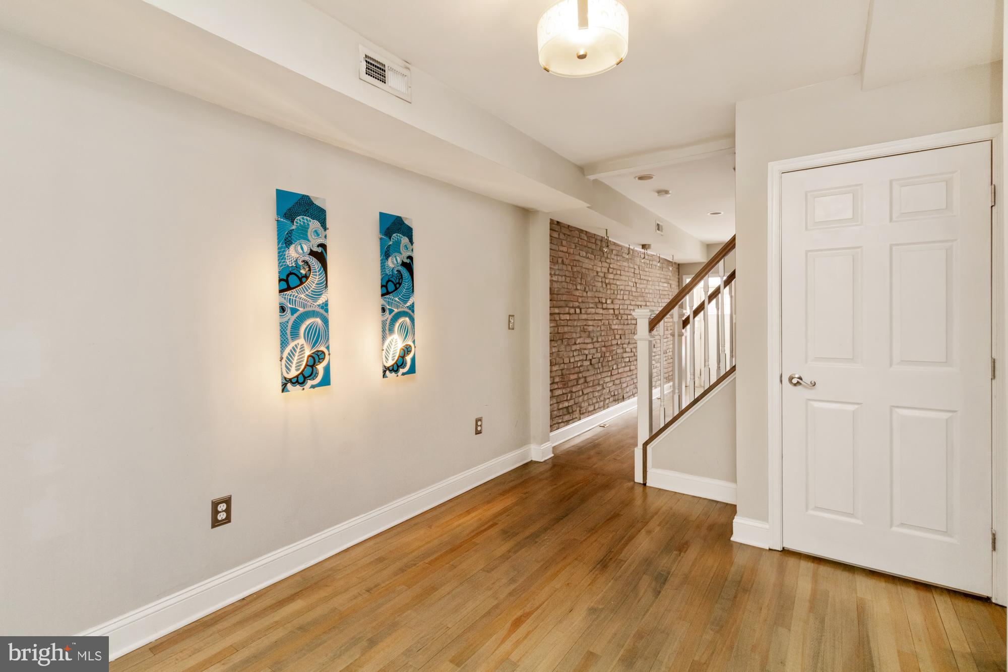 FEDERAL HILL HISTORIC DISTRICT - Residential Lease