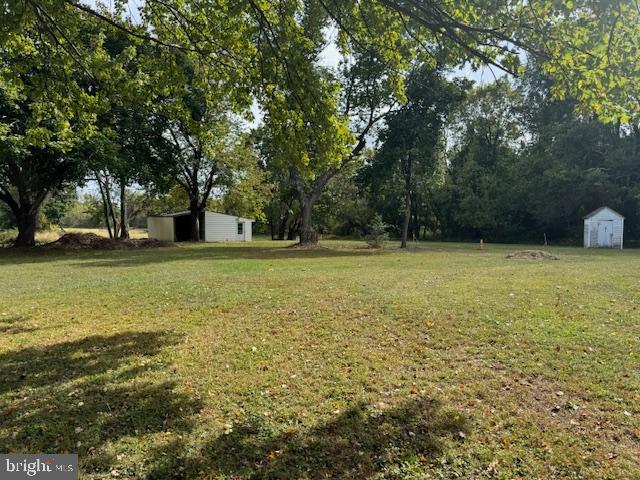 COLESVILLE OUTSIDE - Land