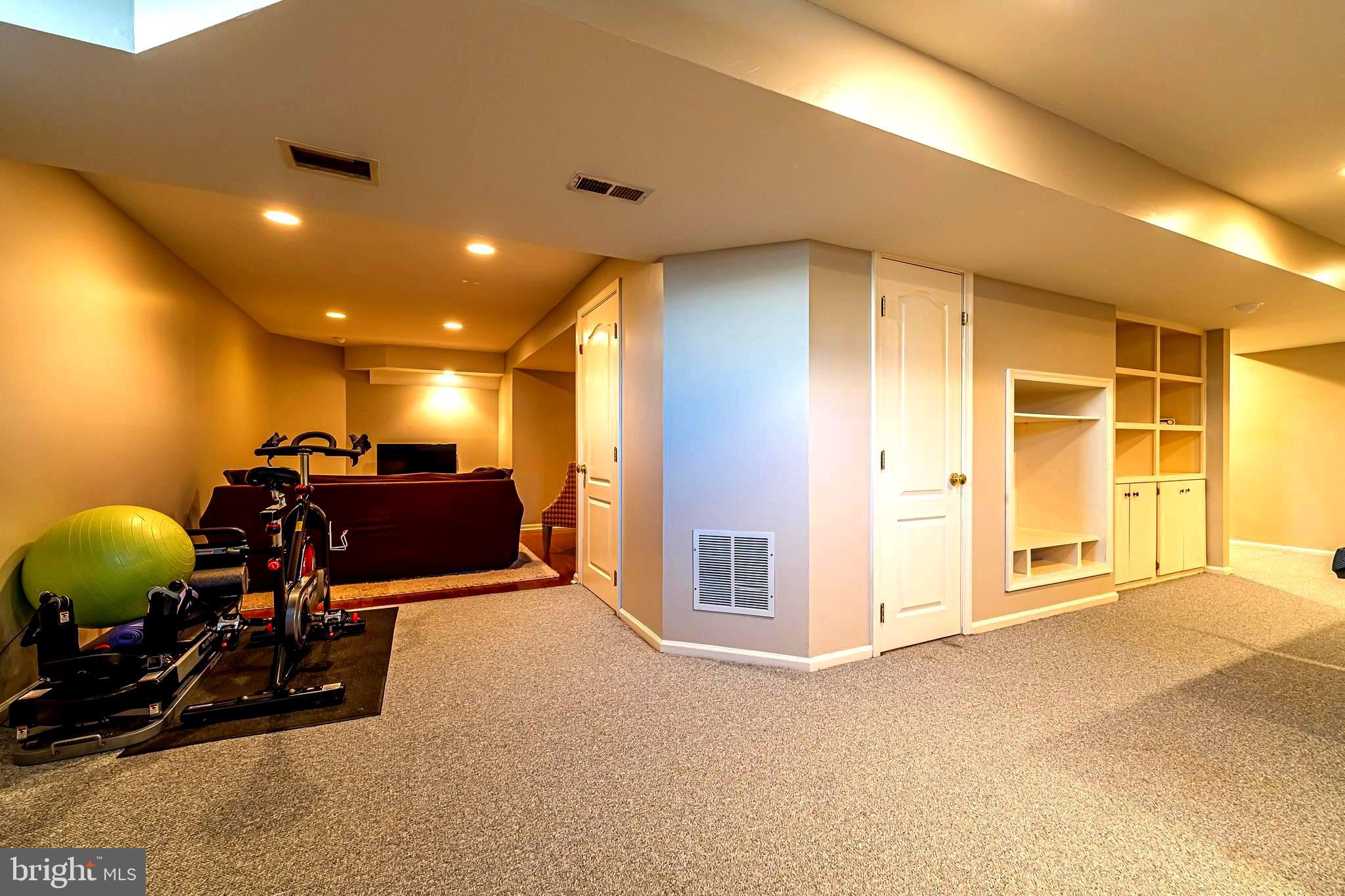 DUBLIN HUNT II - Residential