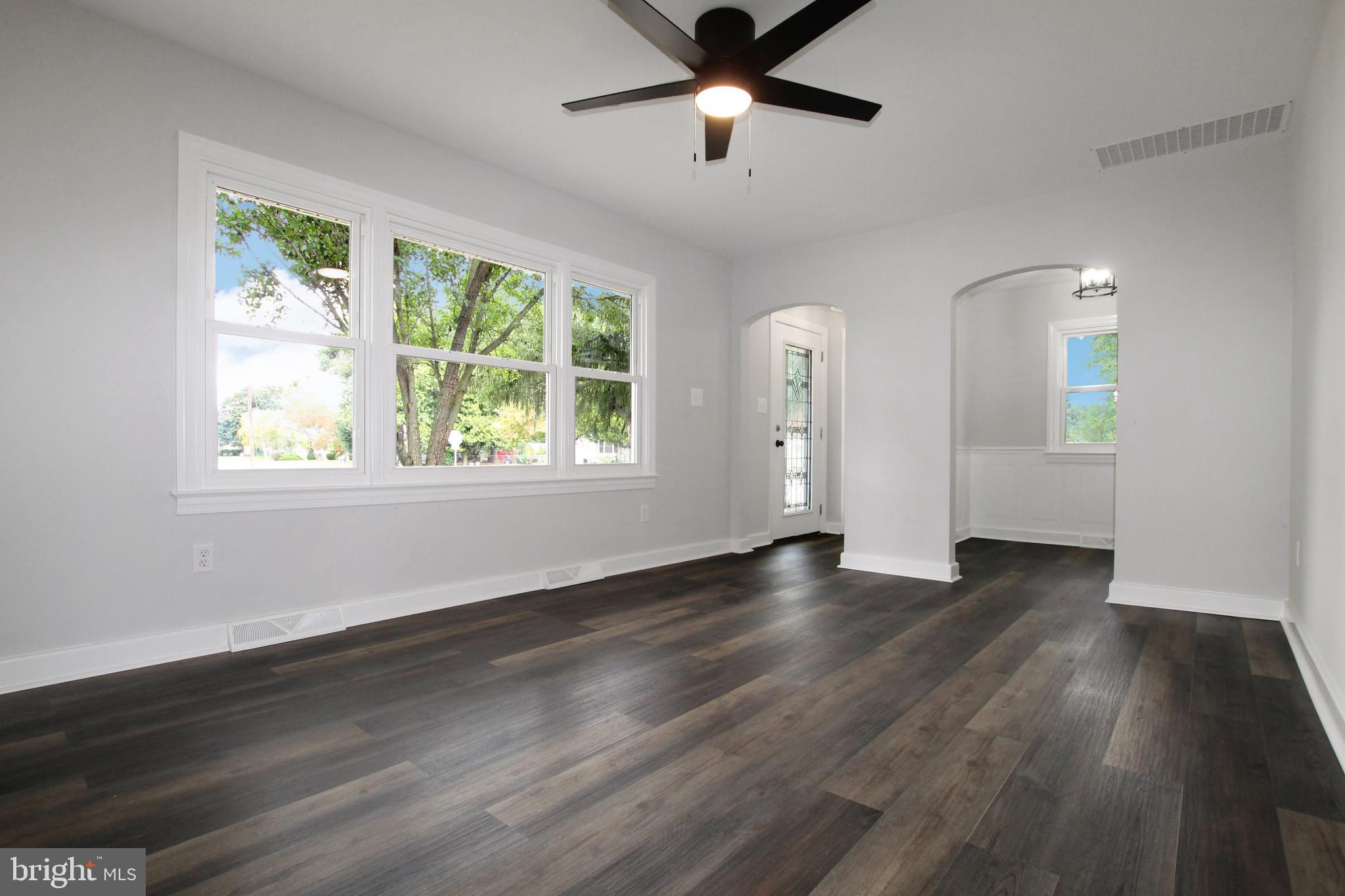 MOSS HILL ACRES - Residential