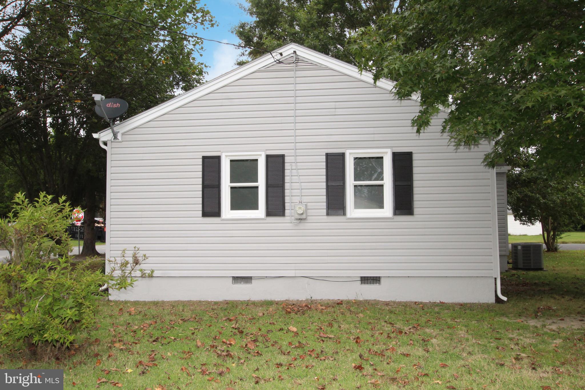 MOSS HILL ACRES - Residential