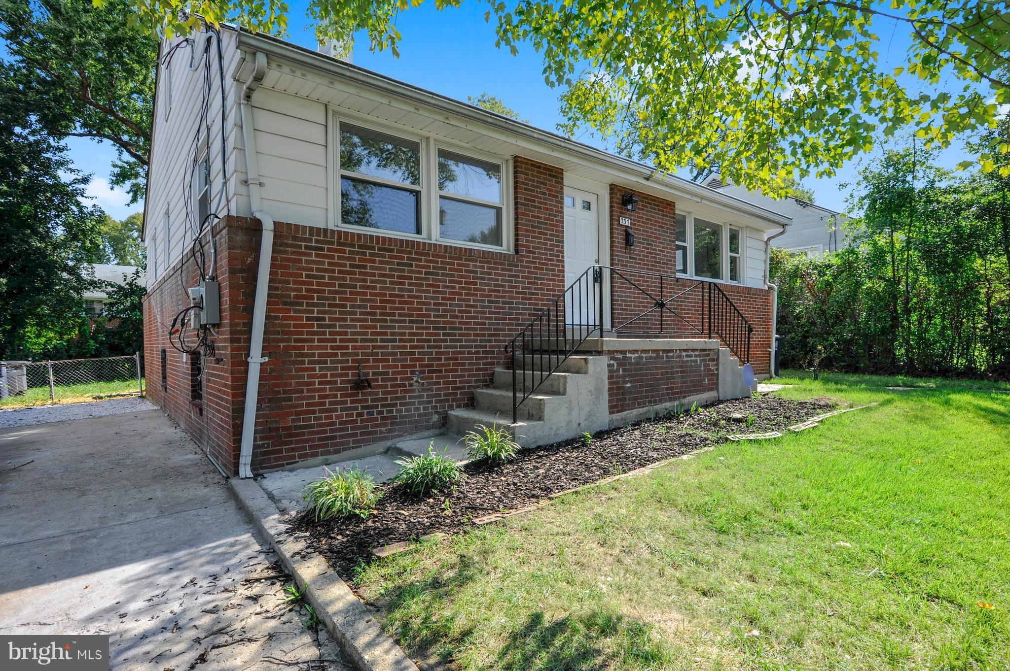 GLASSMANOR - Residential