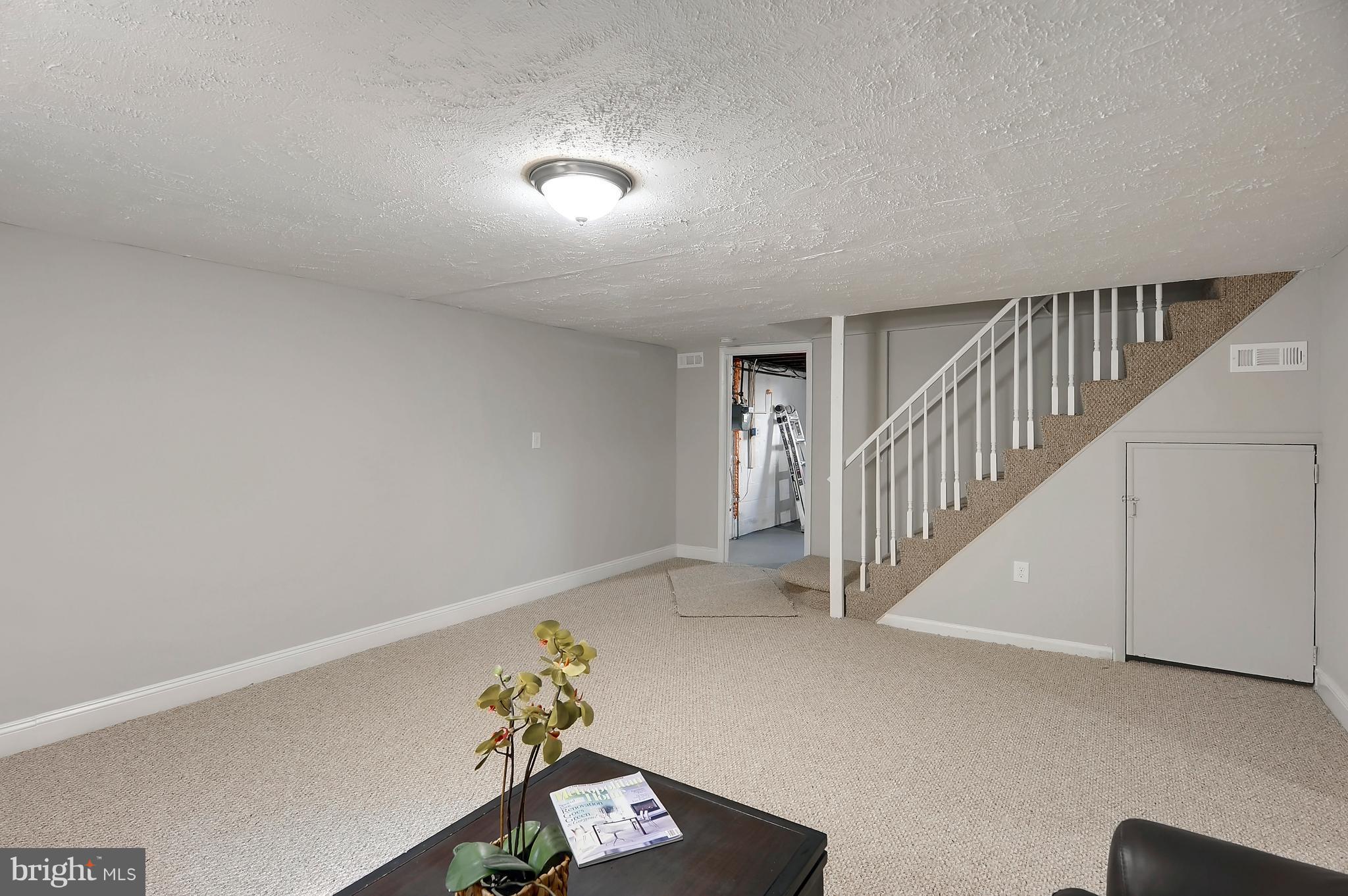 GLASSMANOR - Residential