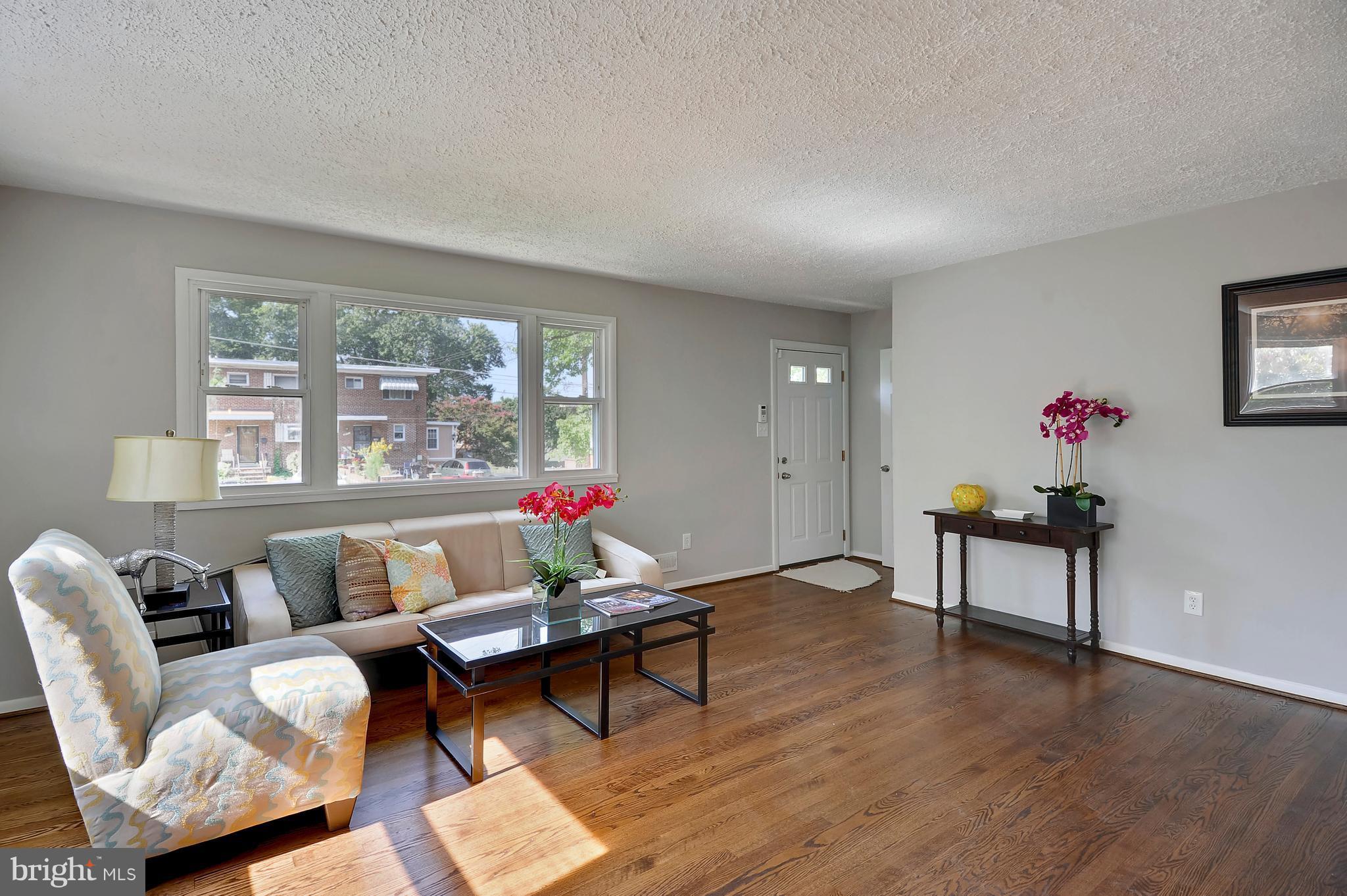 GLASSMANOR - Residential