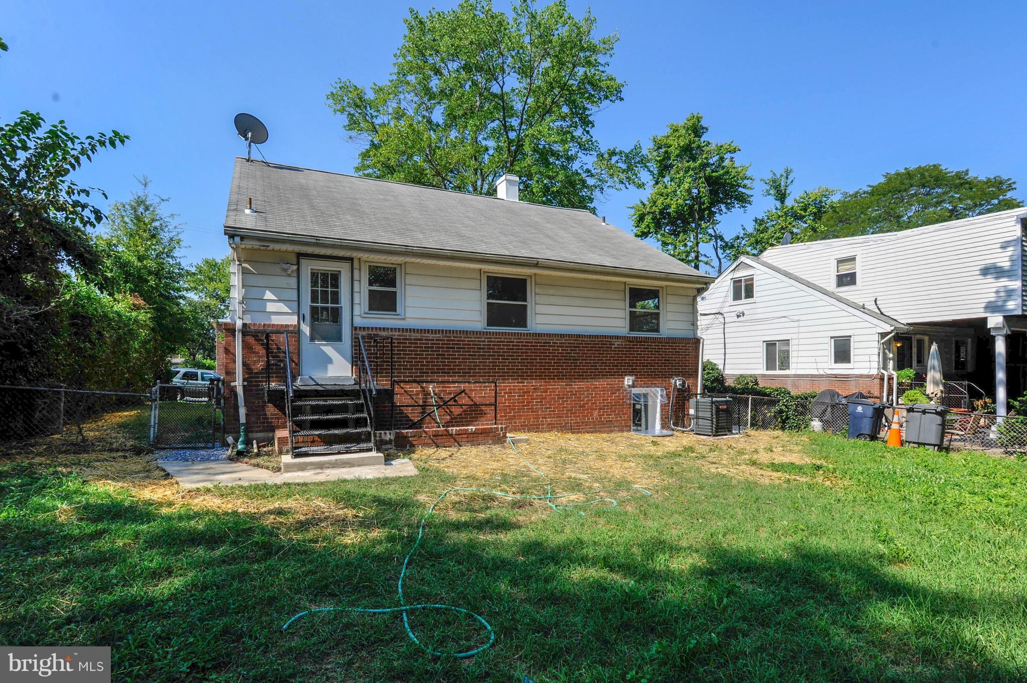 GLASSMANOR - Residential