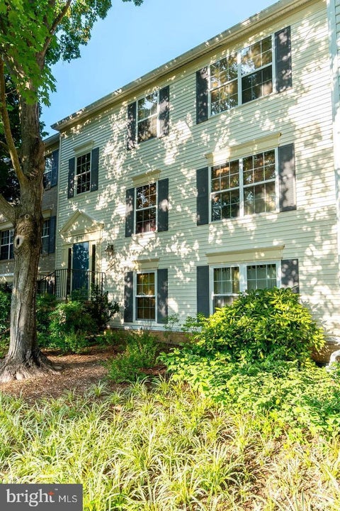 Condo For Rent - 7717 Inversham Drive #115<br/> Fairfax County, FALLS CHURCH, VA 22042