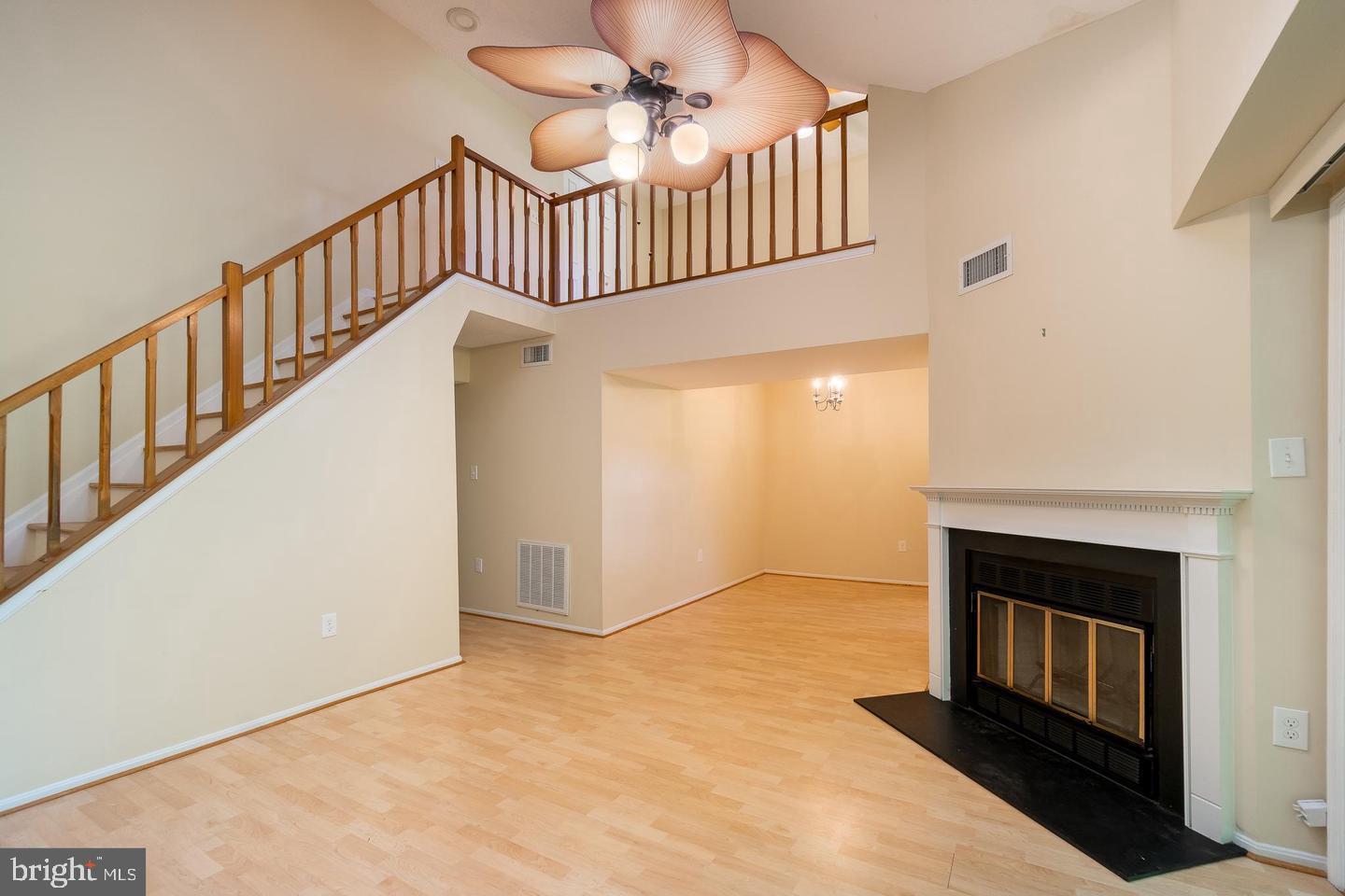 7717 INVERSHAM DRIVE 115