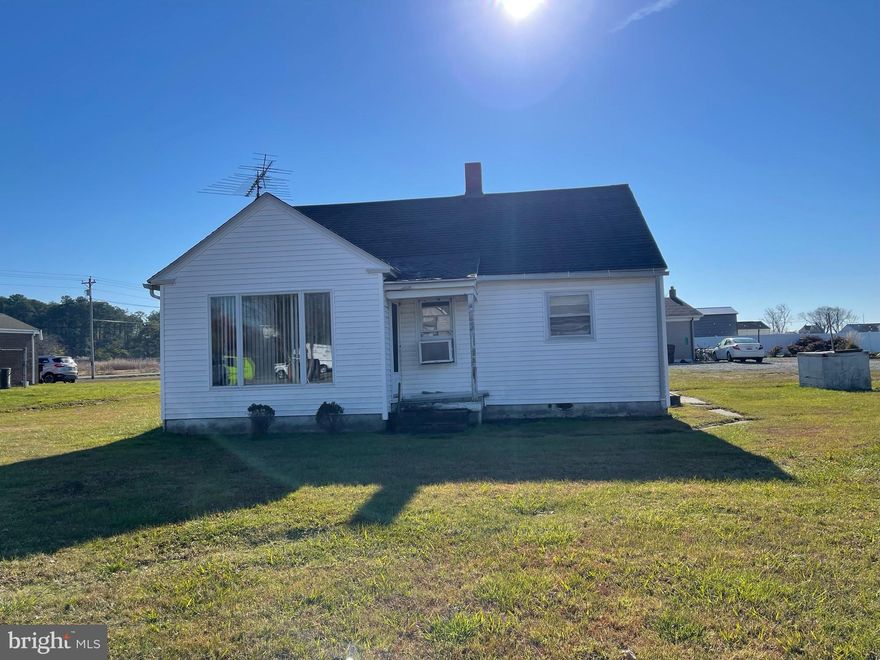 List price is Opening Bid At The Online Only Auction Sale.  Bidding begins Friday January 12th, 2024 & ends Wednesday, January 17th, 2024 @ 12:30 PM. Online auction to be conducted on Auctioneers website.  Bungalow Style Home on a 0.23± Acre Lot in "Fishing Creek" Maryland Close to Tar Bay. The home is believed to contain 1,005± SF of living area.