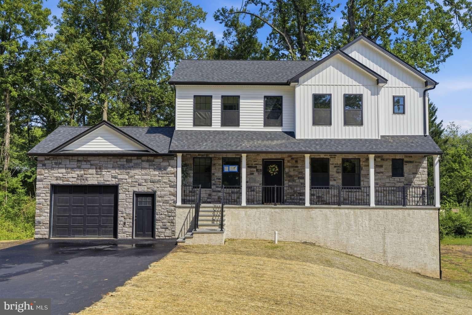 421 HIGHLAND AVENUE W