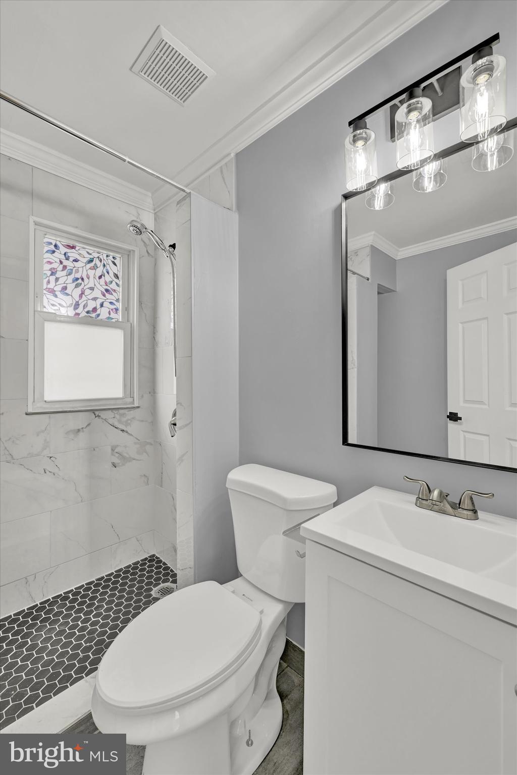 EDGEWATER - Residential