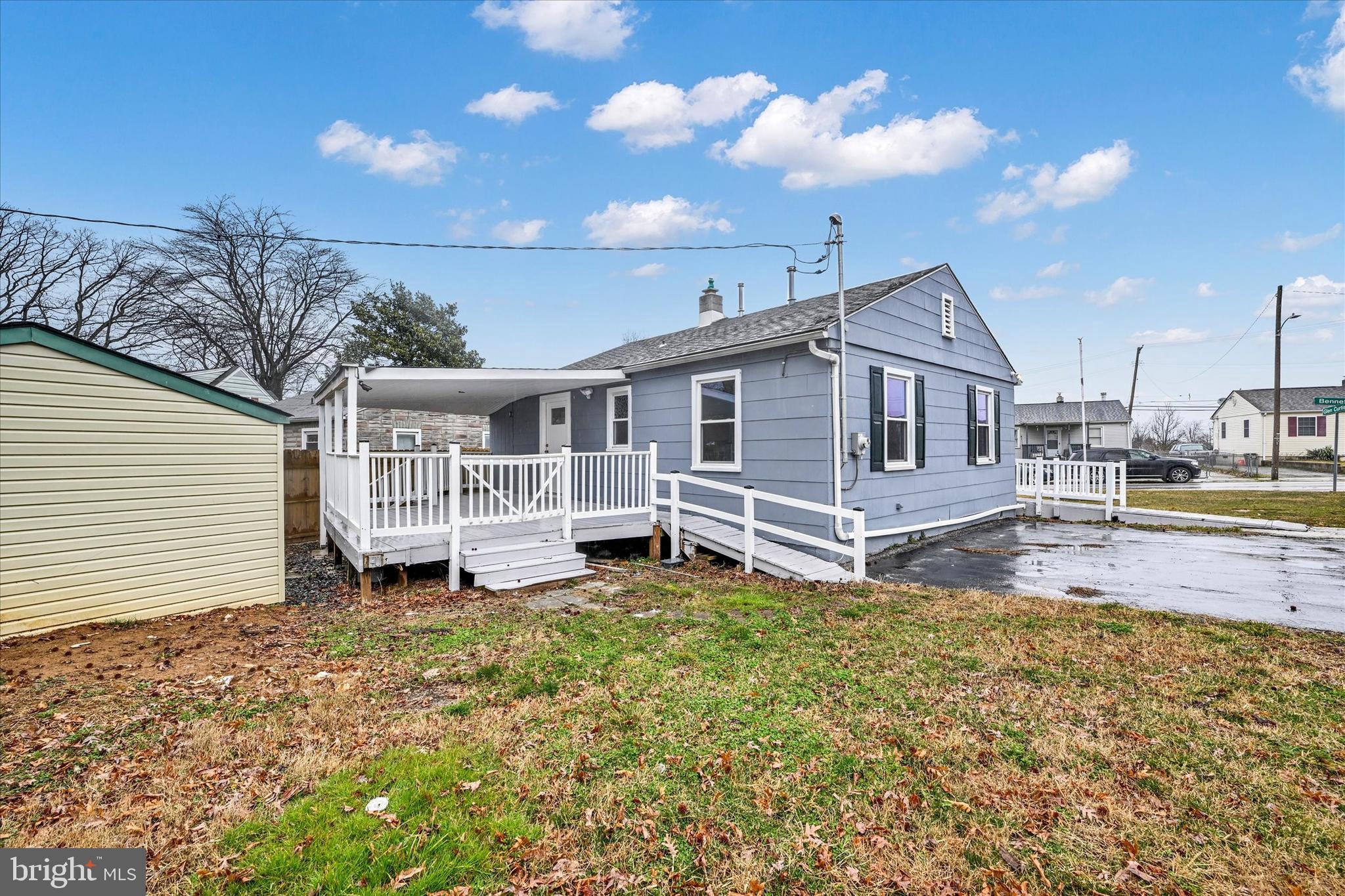 EDGEWATER - Residential