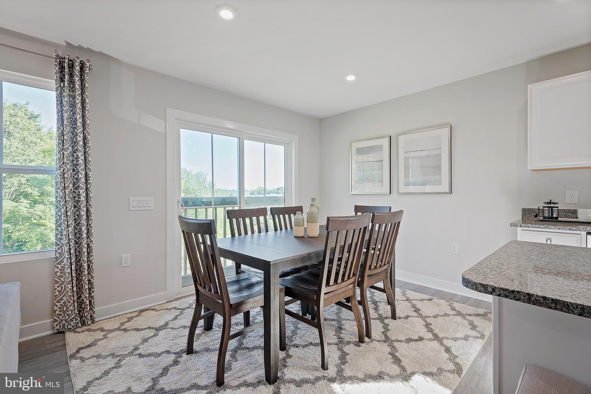 CARDINAL POINTE - Residential