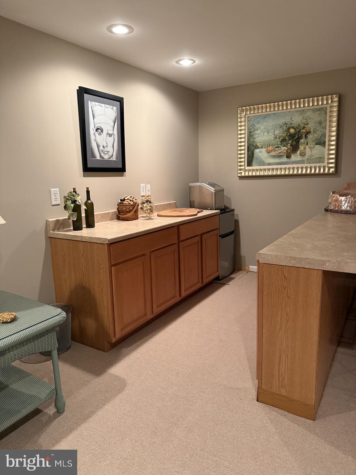 MOSS SPRING ESTATES - Residential