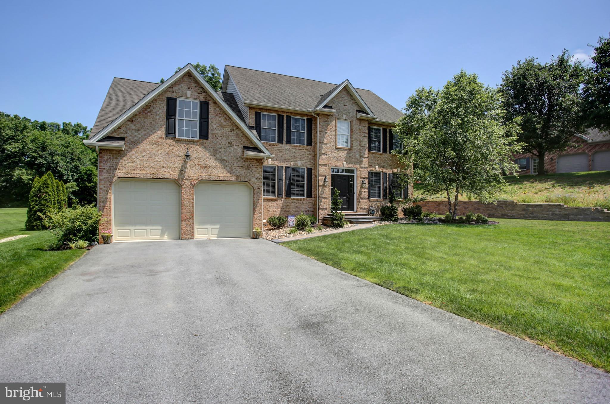 MOSS SPRING ESTATES - Residential