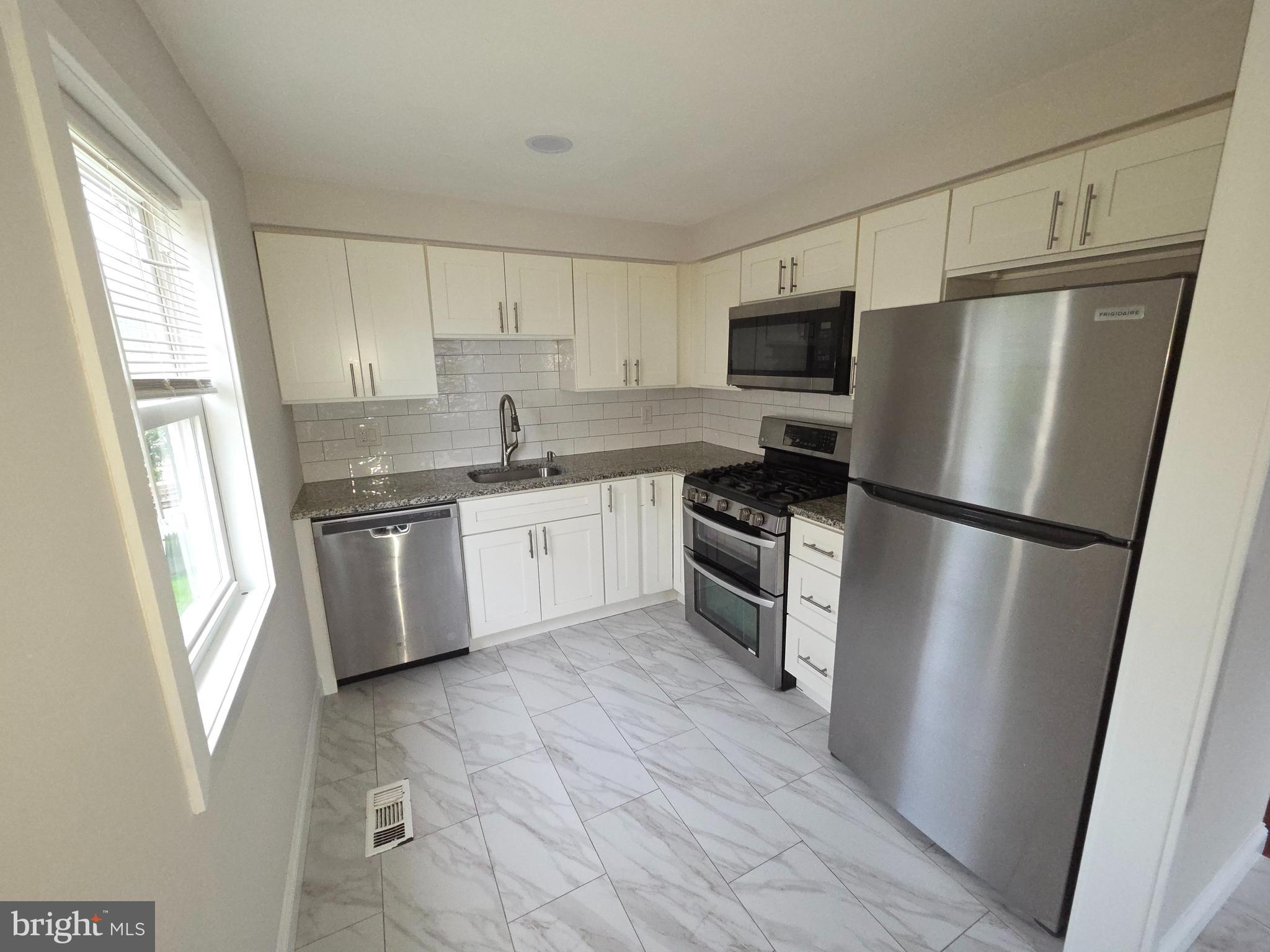 SOMERTON - Residential Lease