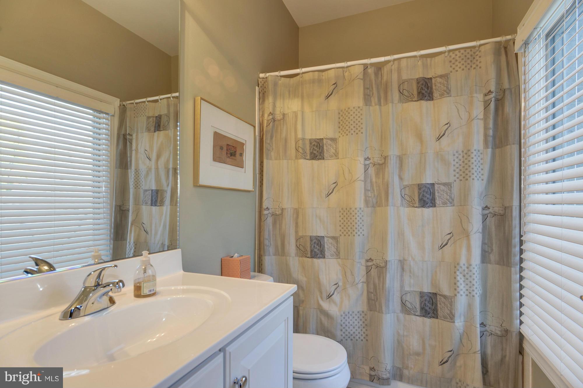 POTOMAC OUTSIDE - Residential