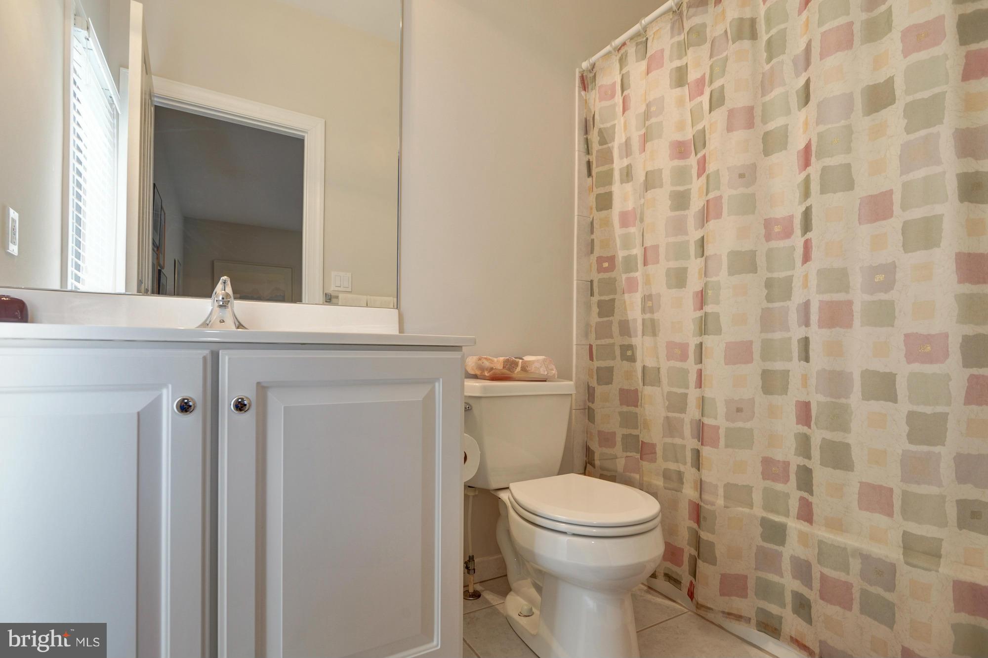 POTOMAC OUTSIDE - Residential