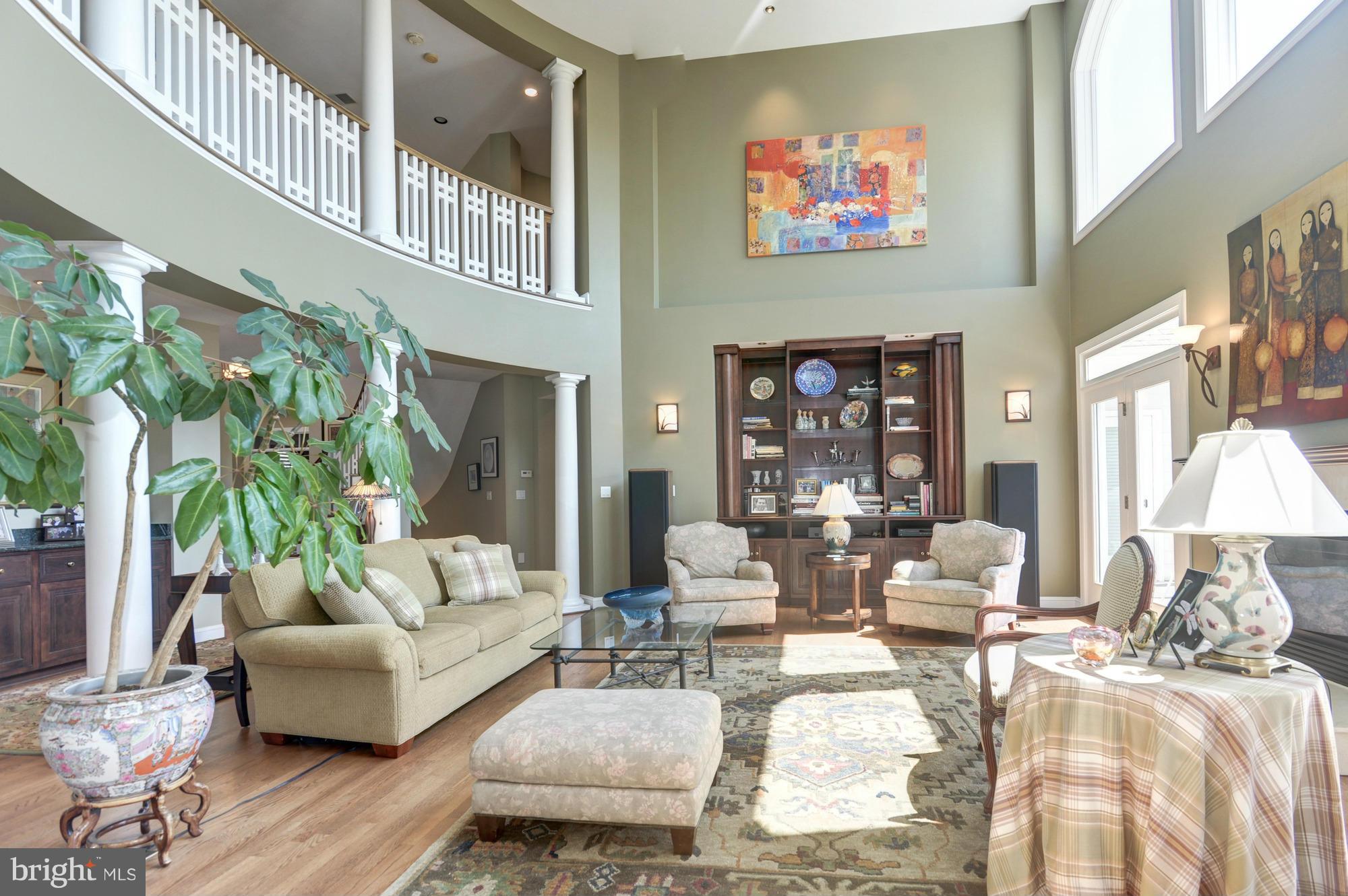 POTOMAC OUTSIDE - Residential