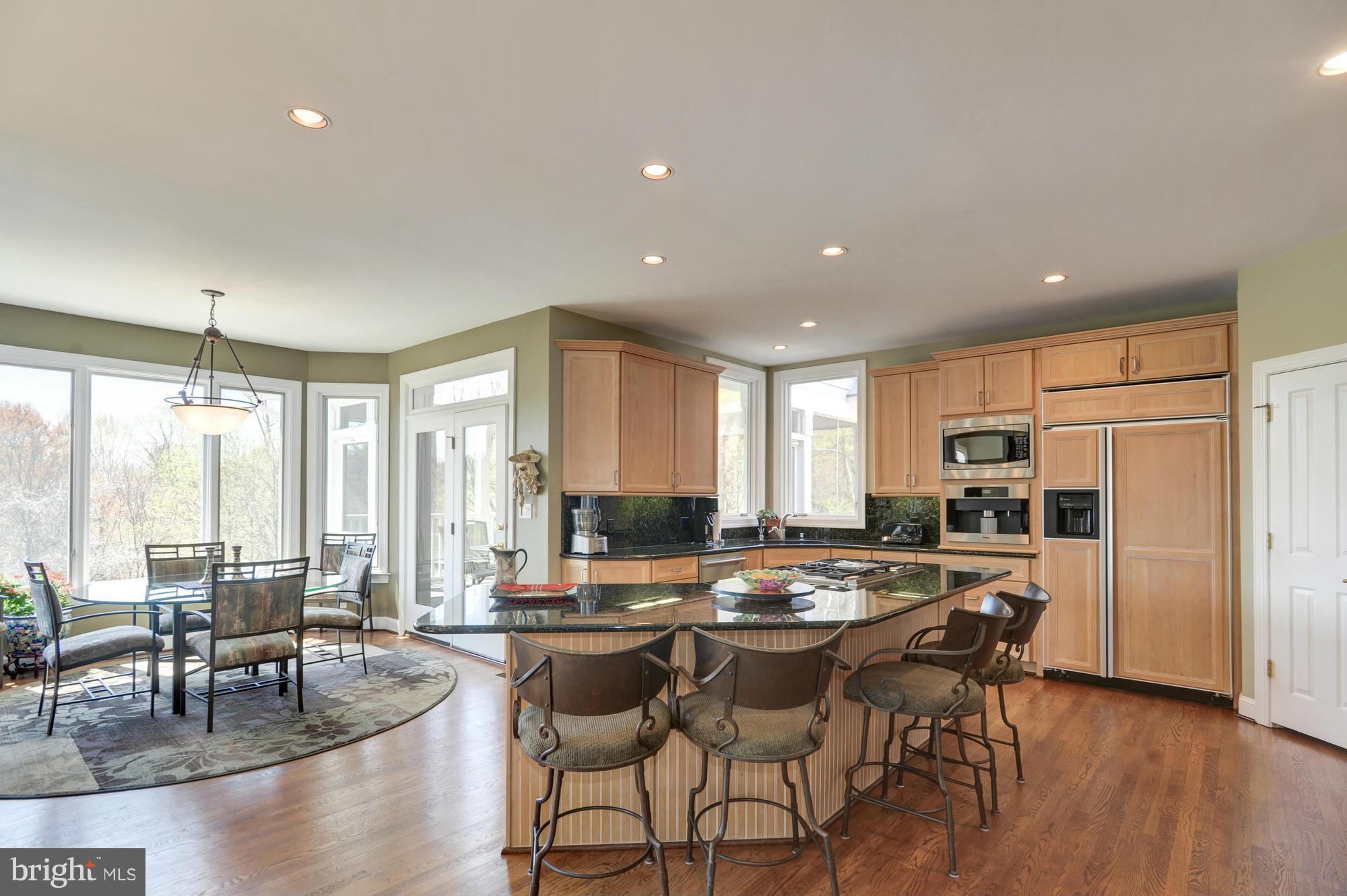 POTOMAC OUTSIDE - Residential