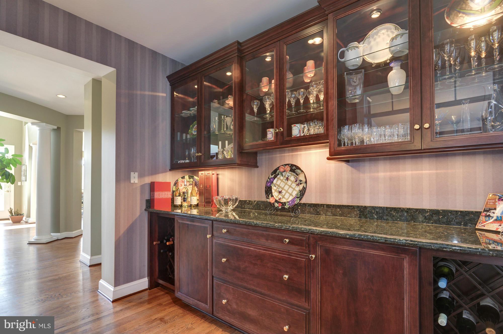 POTOMAC OUTSIDE - Residential