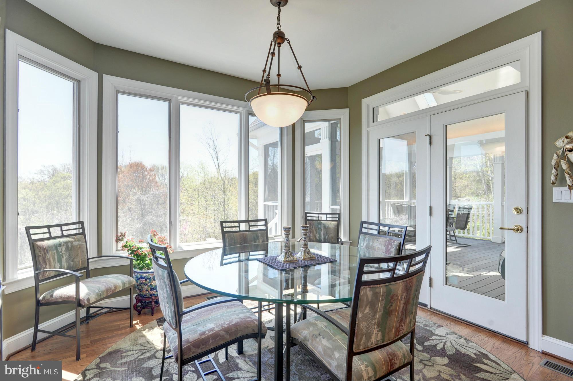 POTOMAC OUTSIDE - Residential