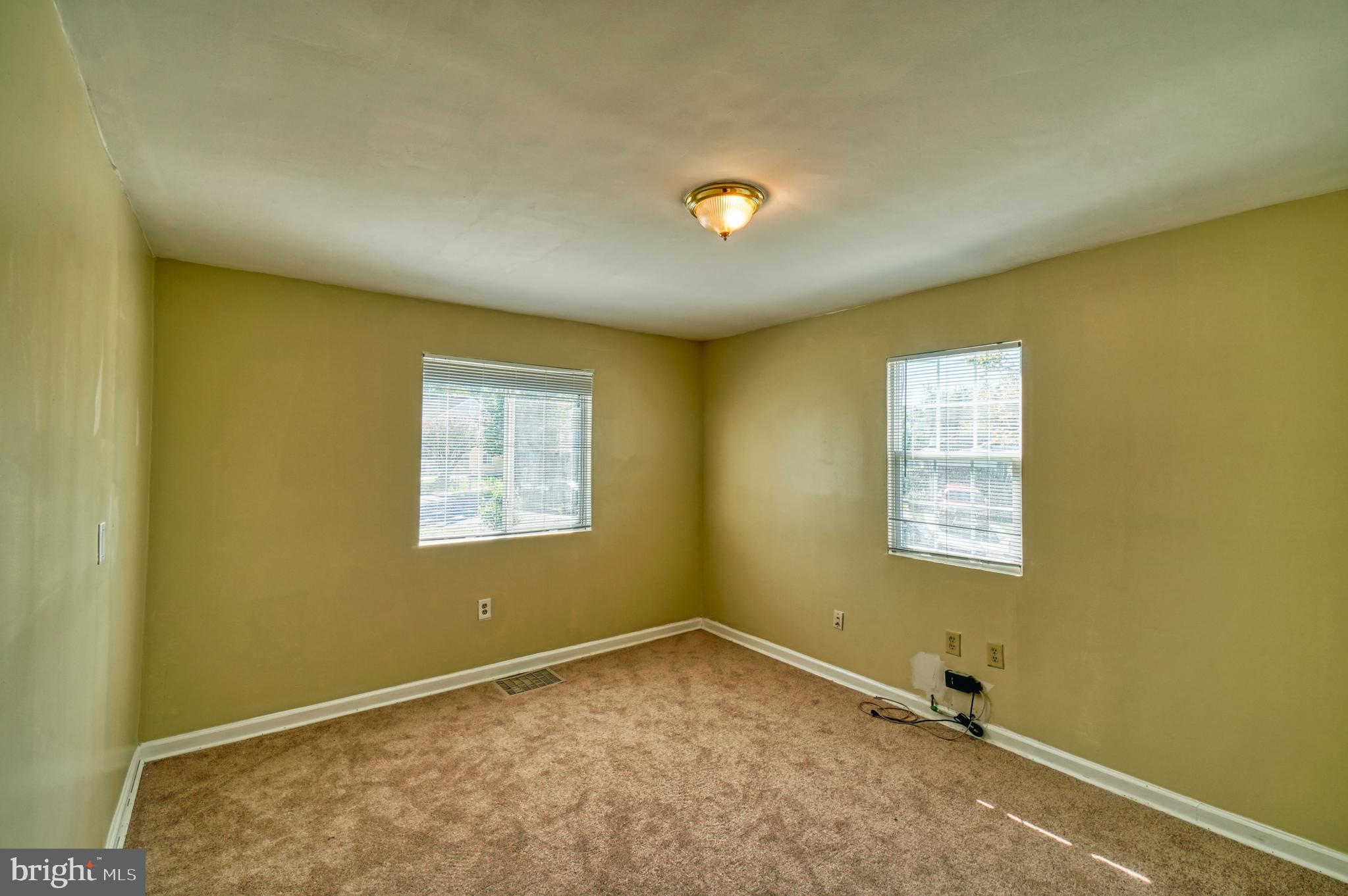 CHAPEL OAKS - Residential Lease