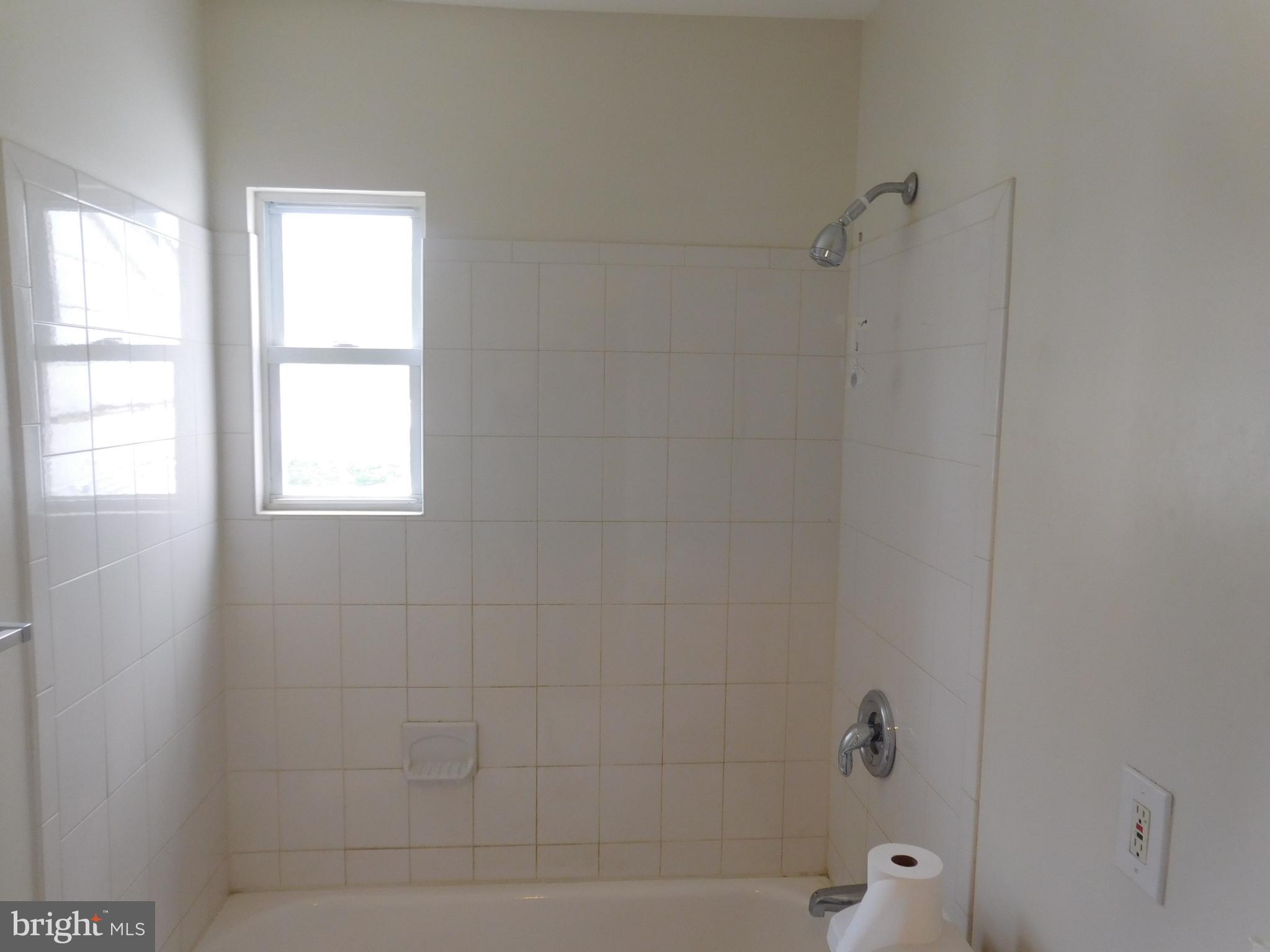 CHAPEL OAKS - Residential Lease