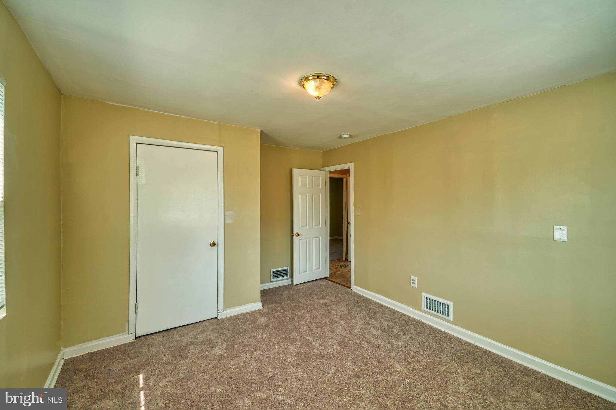 CHAPEL OAKS - Residential Lease