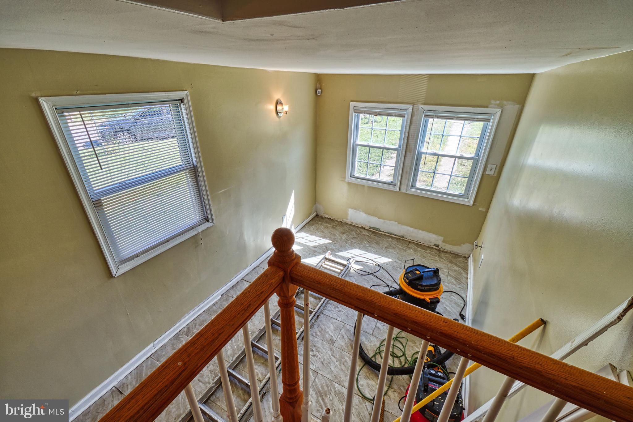 CHAPEL OAKS - Residential Lease