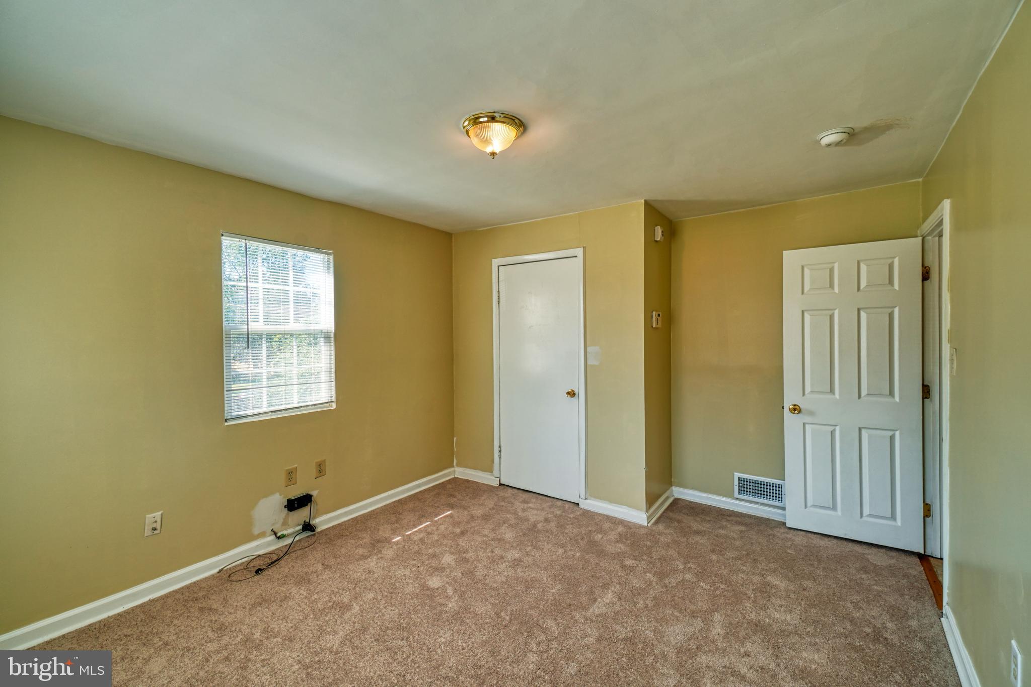 CHAPEL OAKS - Residential Lease