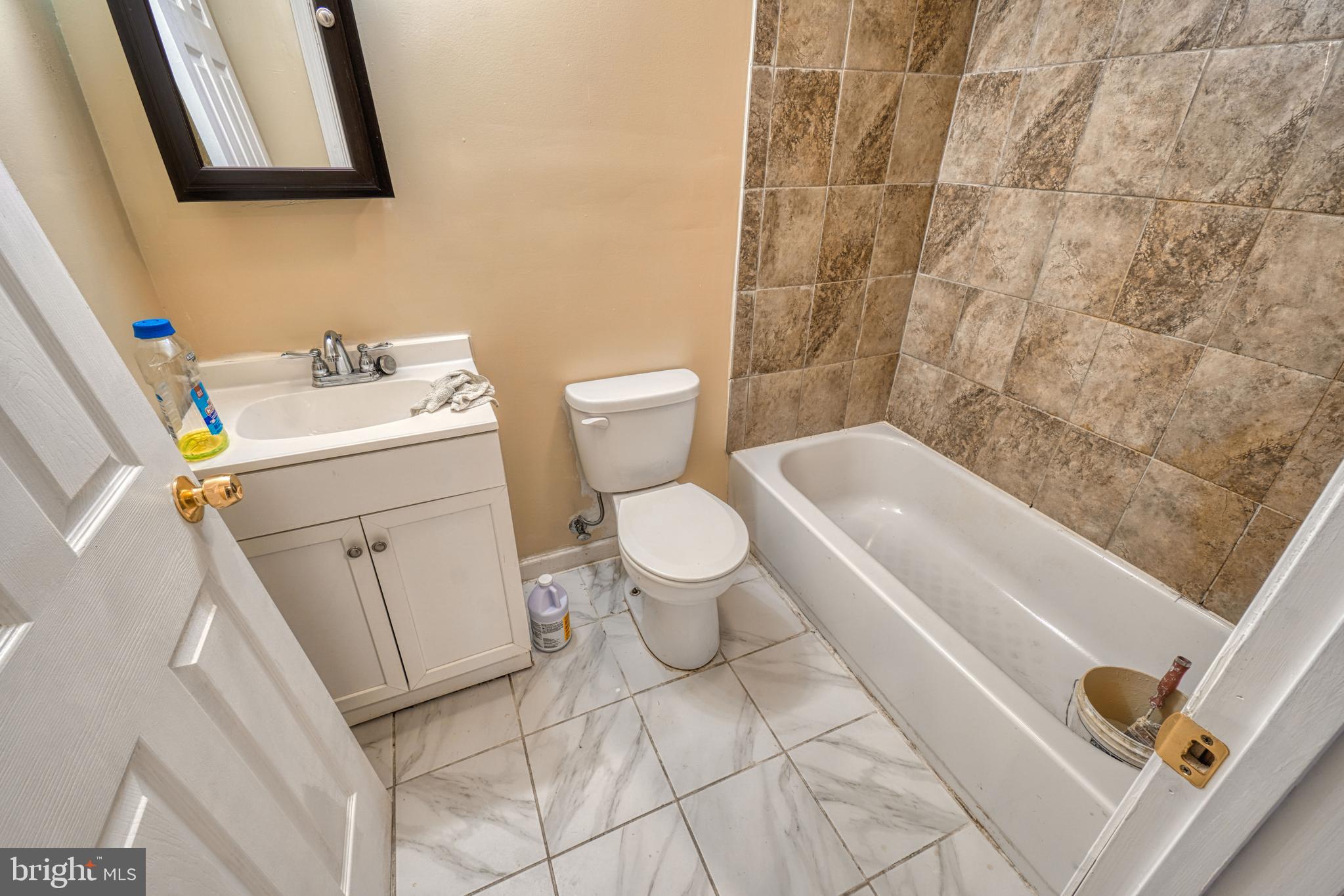 CHAPEL OAKS - Residential Lease