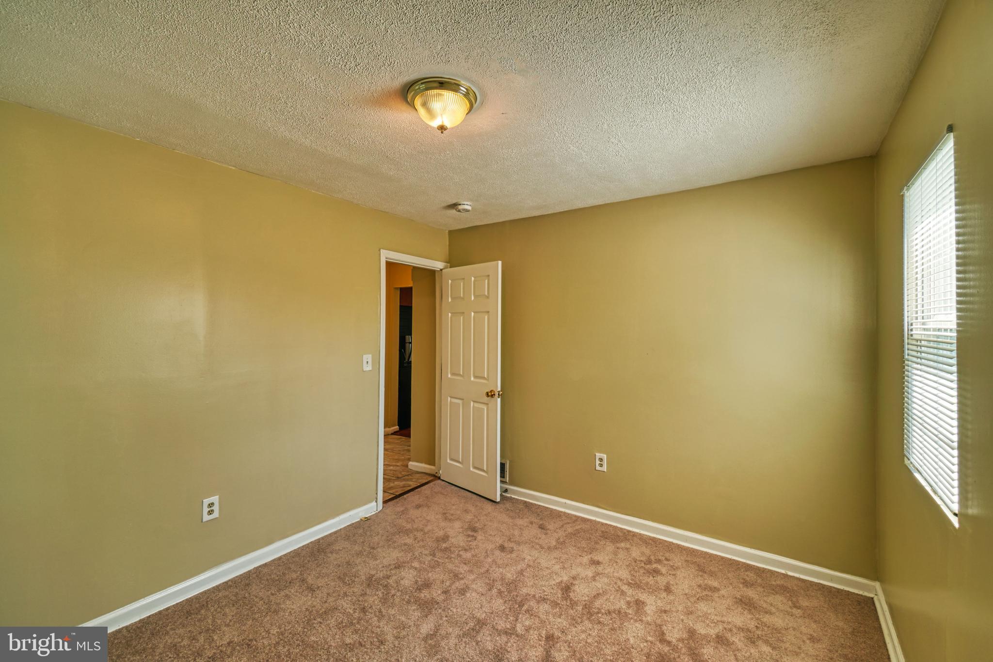 CHAPEL OAKS - Residential Lease