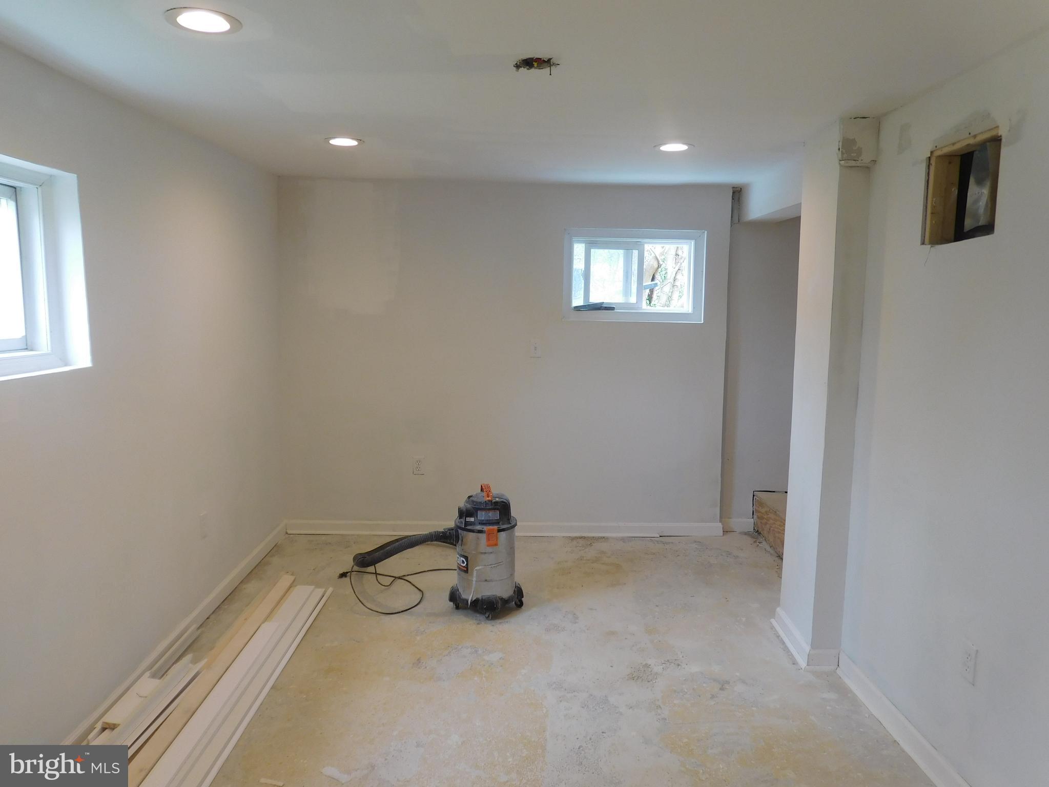 CHAPEL OAKS - Residential Lease