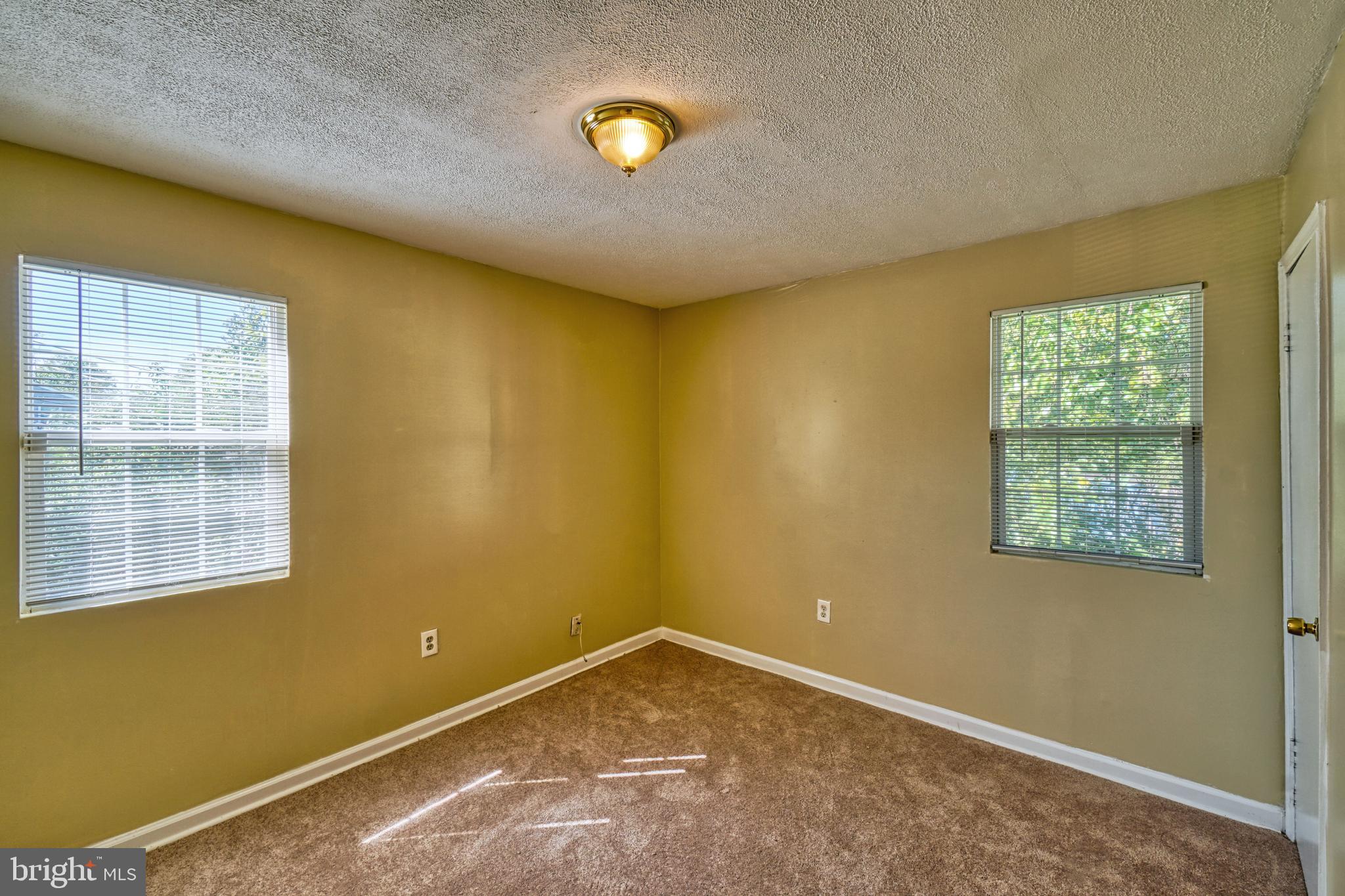 CHAPEL OAKS - Residential Lease