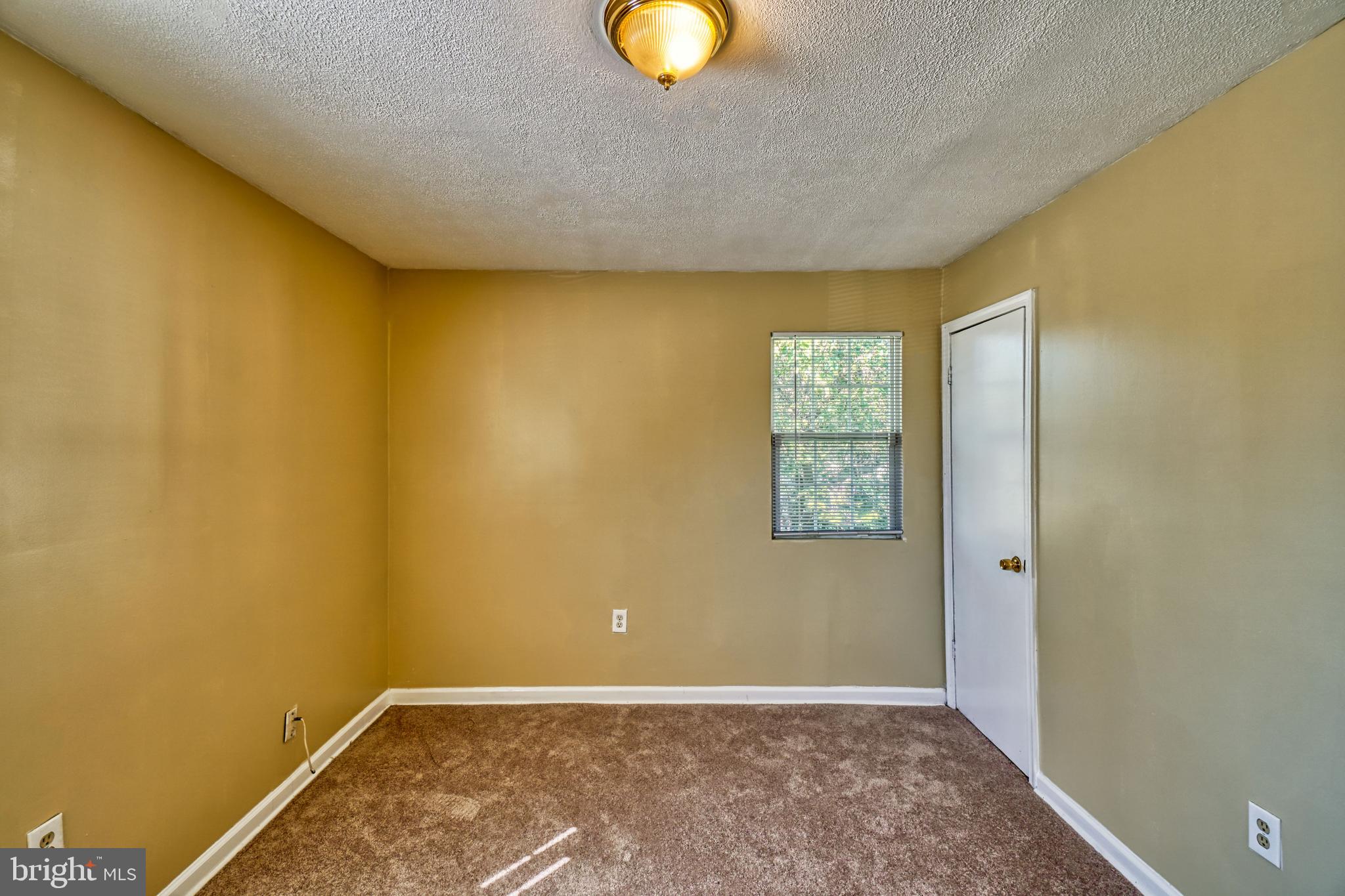 CHAPEL OAKS - Residential Lease