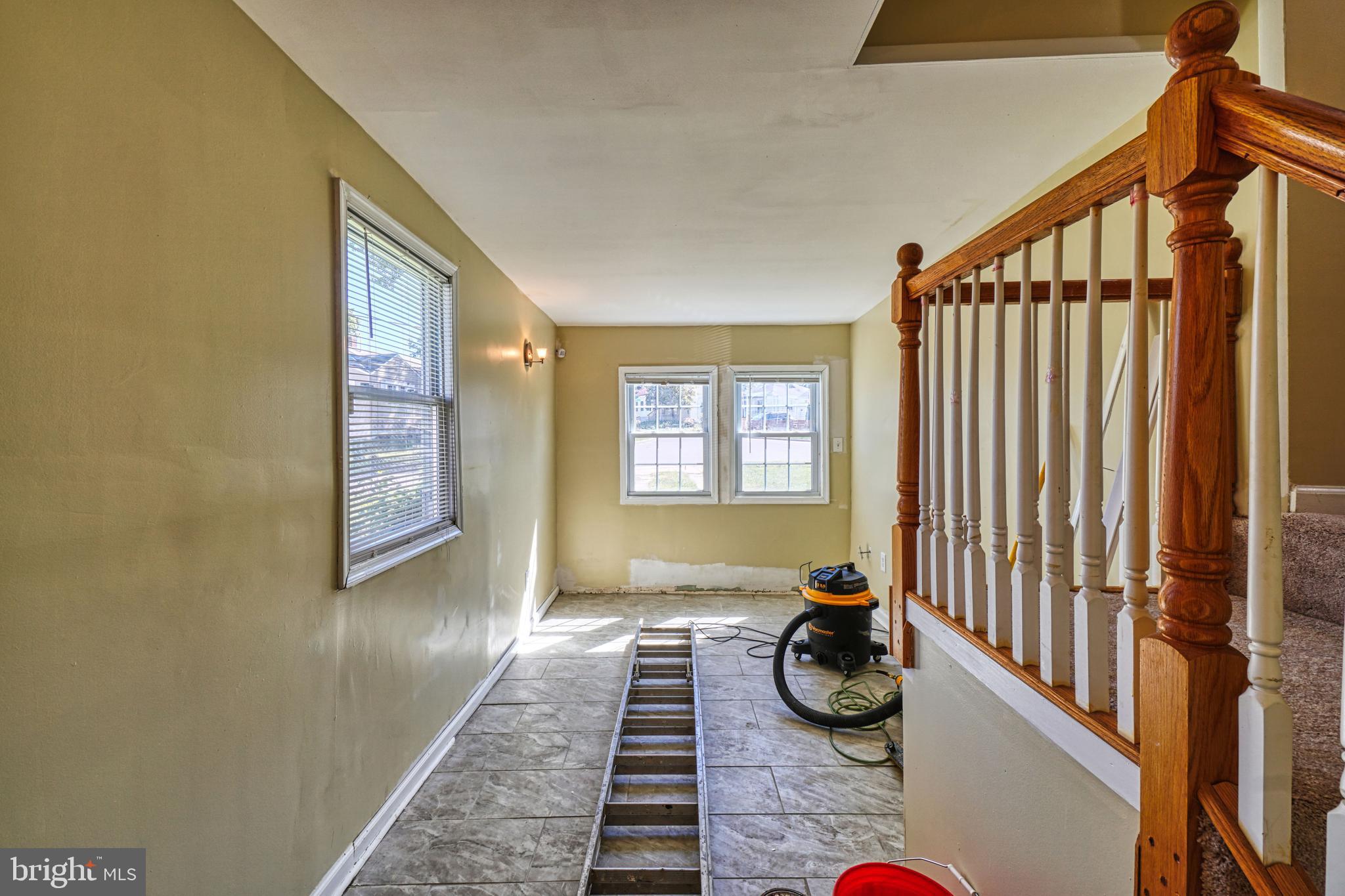 CHAPEL OAKS - Residential Lease