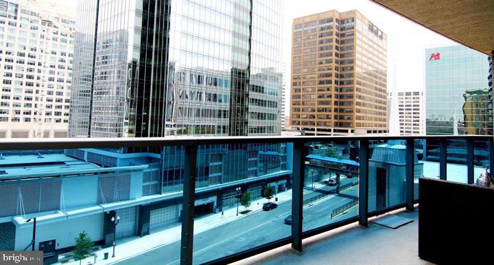 TURNBERRY TOWER - Residential Lease