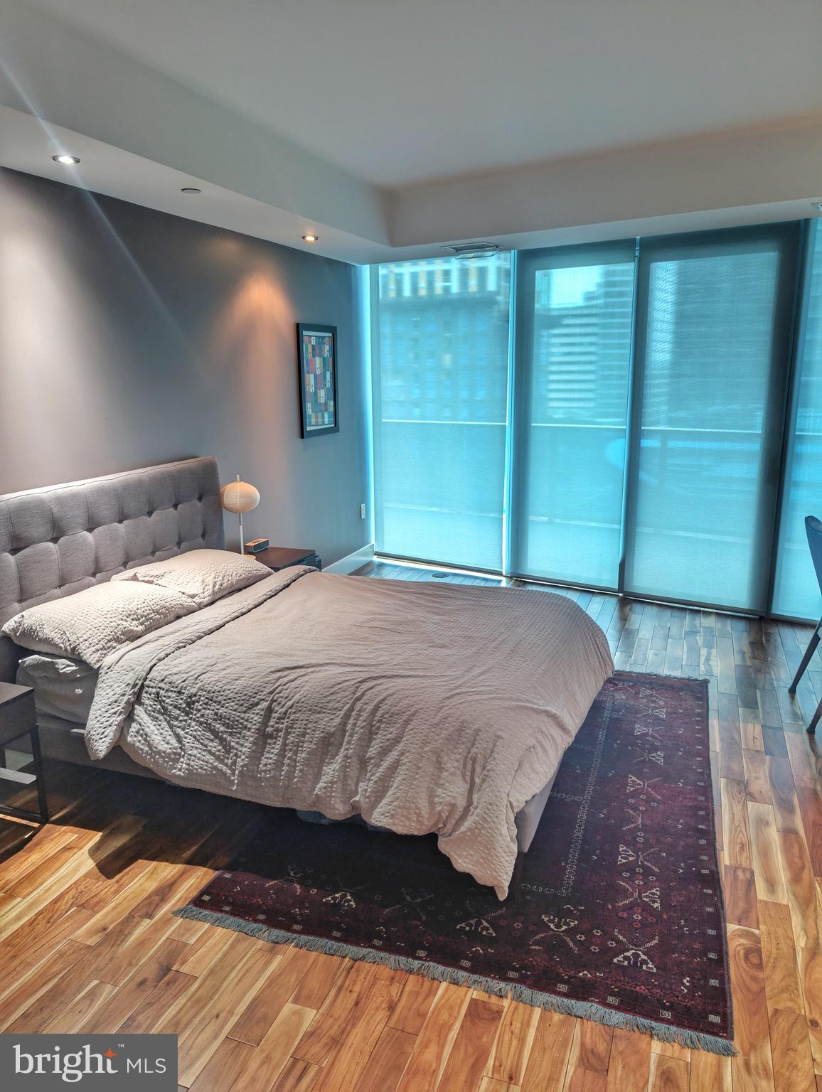 TURNBERRY TOWER - Residential Lease