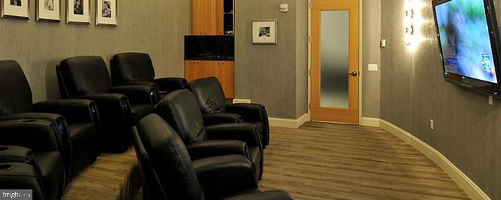 TURNBERRY TOWER - Residential Lease