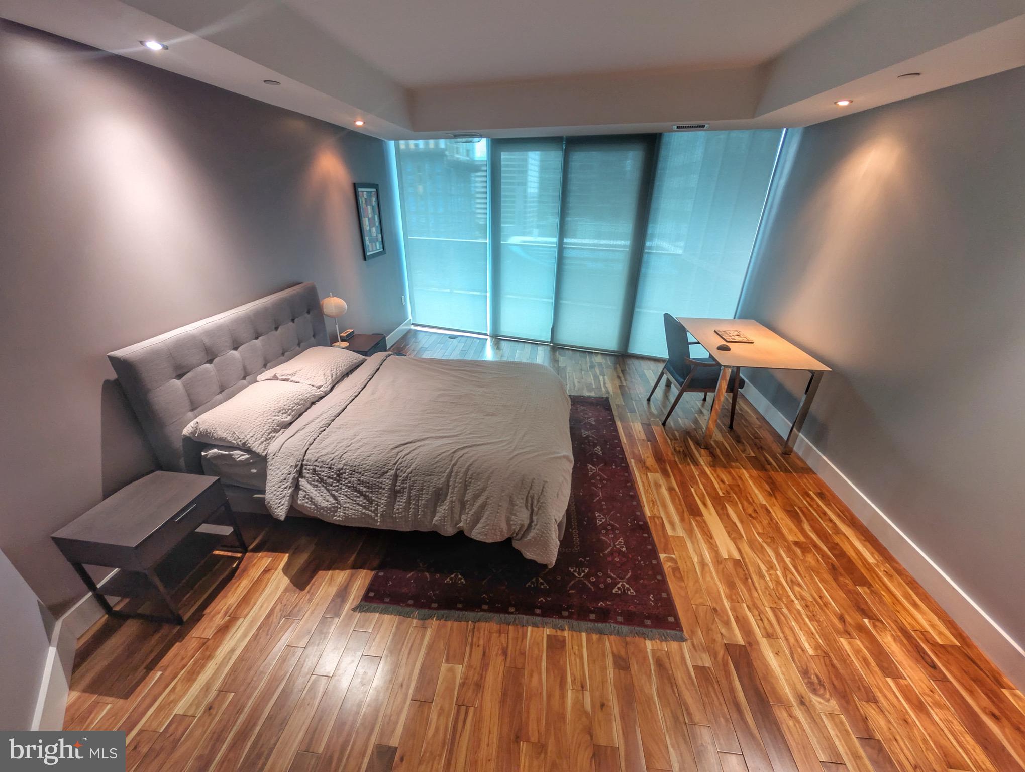 TURNBERRY TOWER - Residential Lease