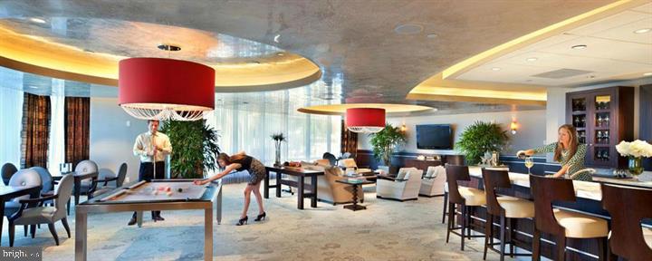 TURNBERRY TOWER - Residential Lease